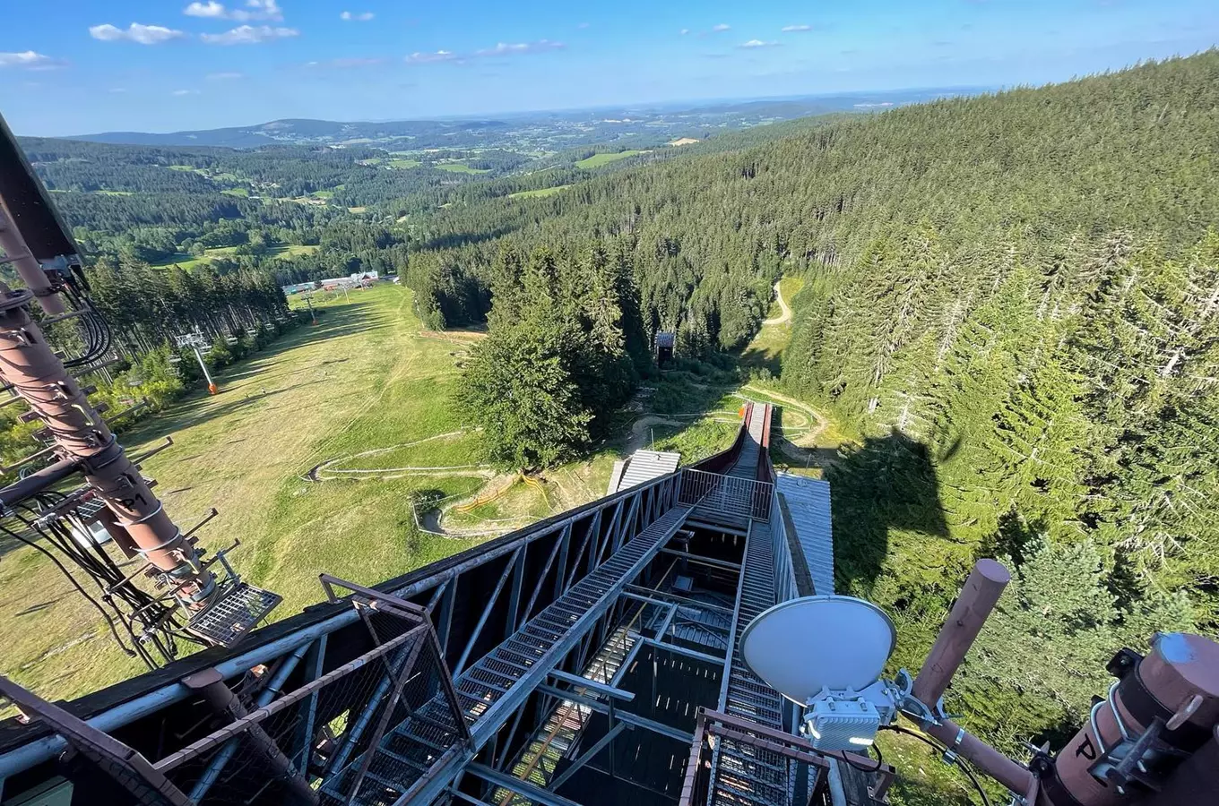 Here comes the alt text