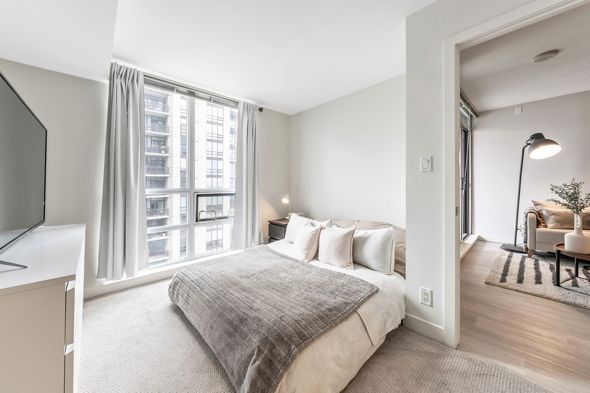 Image with the app presentation