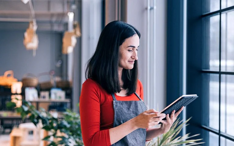 Man and woman discussing books
