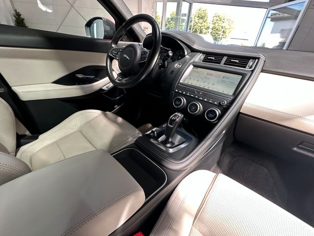 JAGUAR E-Pace 2019 RED Gebrauchtwagen - Galeriebild 11