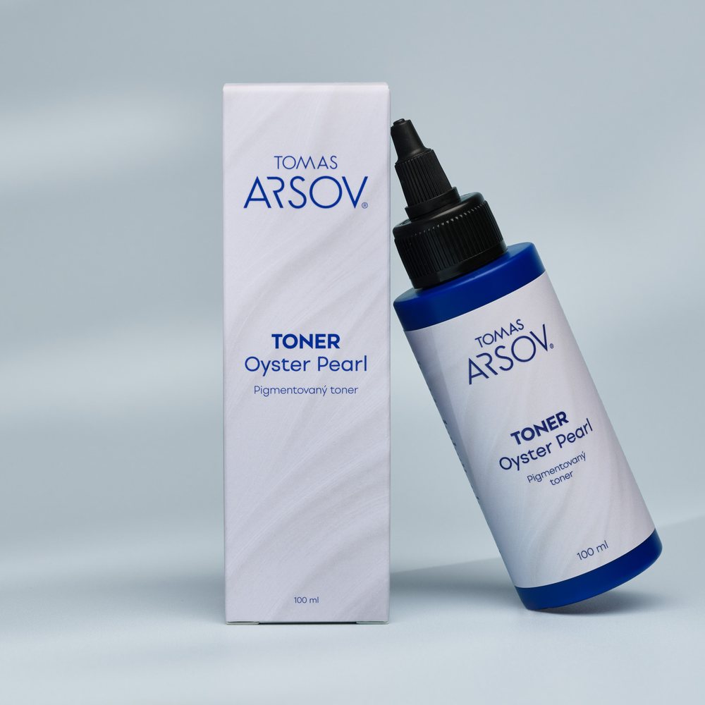 TOMAS ARSOV Toner Oyster Pearl – lifestyle