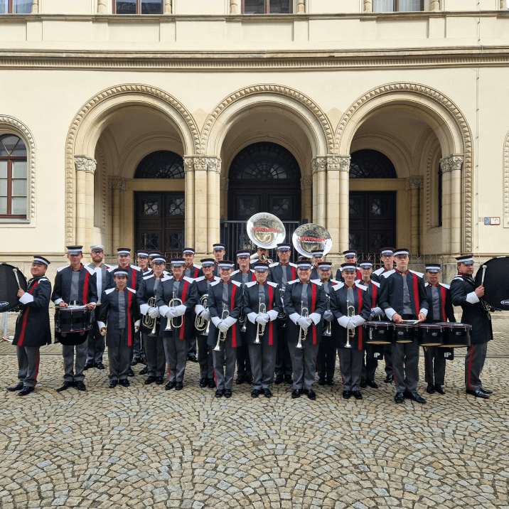 Gruppenfoto der Leinegarde vor dem Auftritt