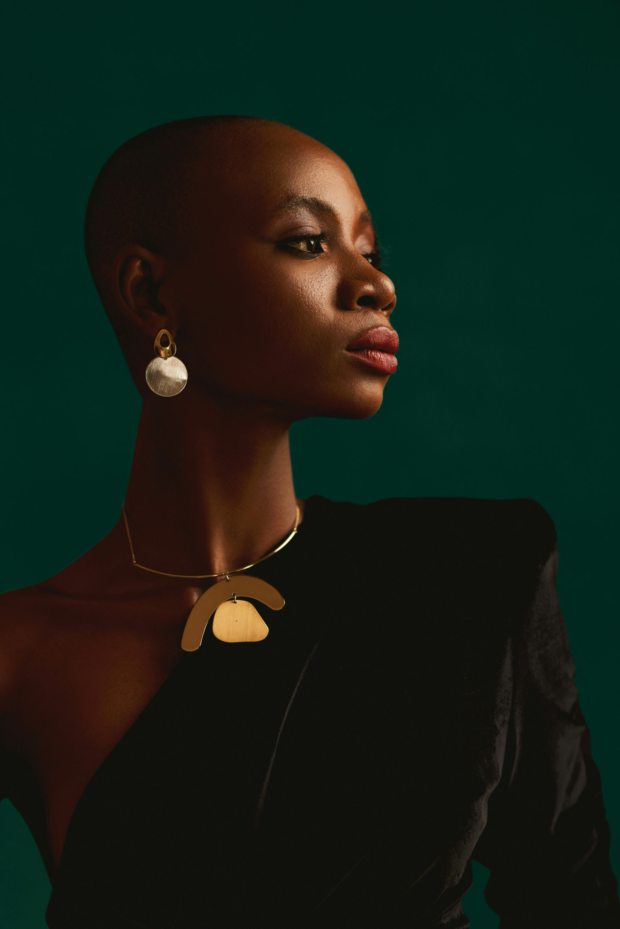 A portrait of a woman