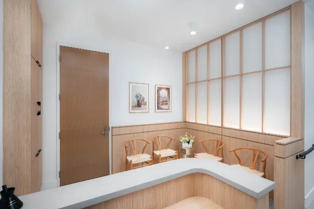 Dental waiting area at Sovrle Dental Clinic in North York, Ontario: the best dentist in North York, Ontario