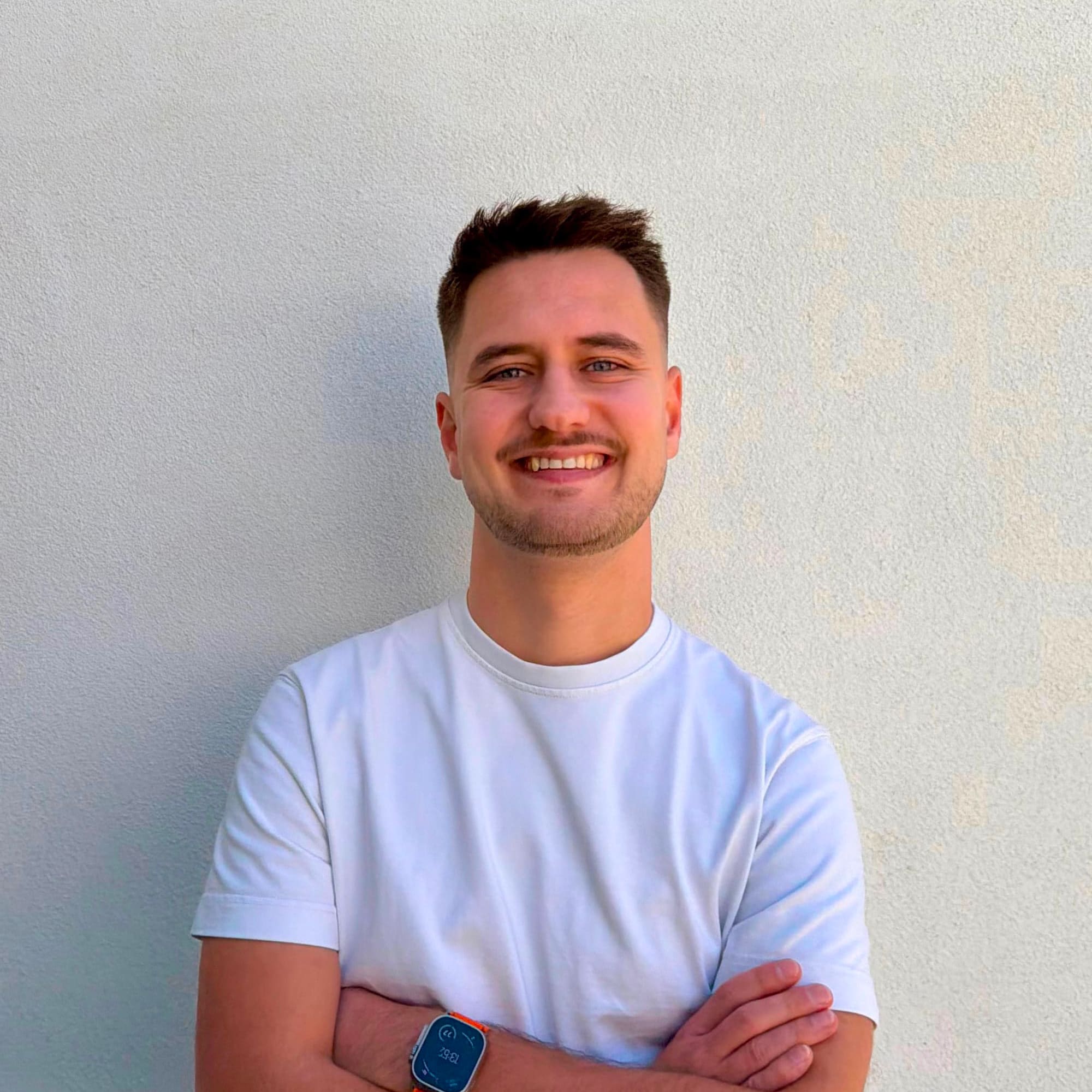 Adrien Delprat, consultant Marketing Digital : Expert Growth, IA & UX/CRO