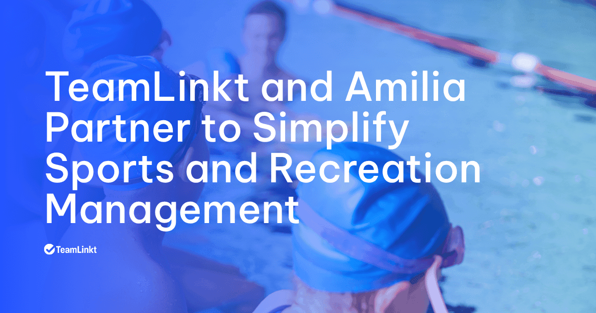 Blog thumbnail: A swimming coach talking to his athletes