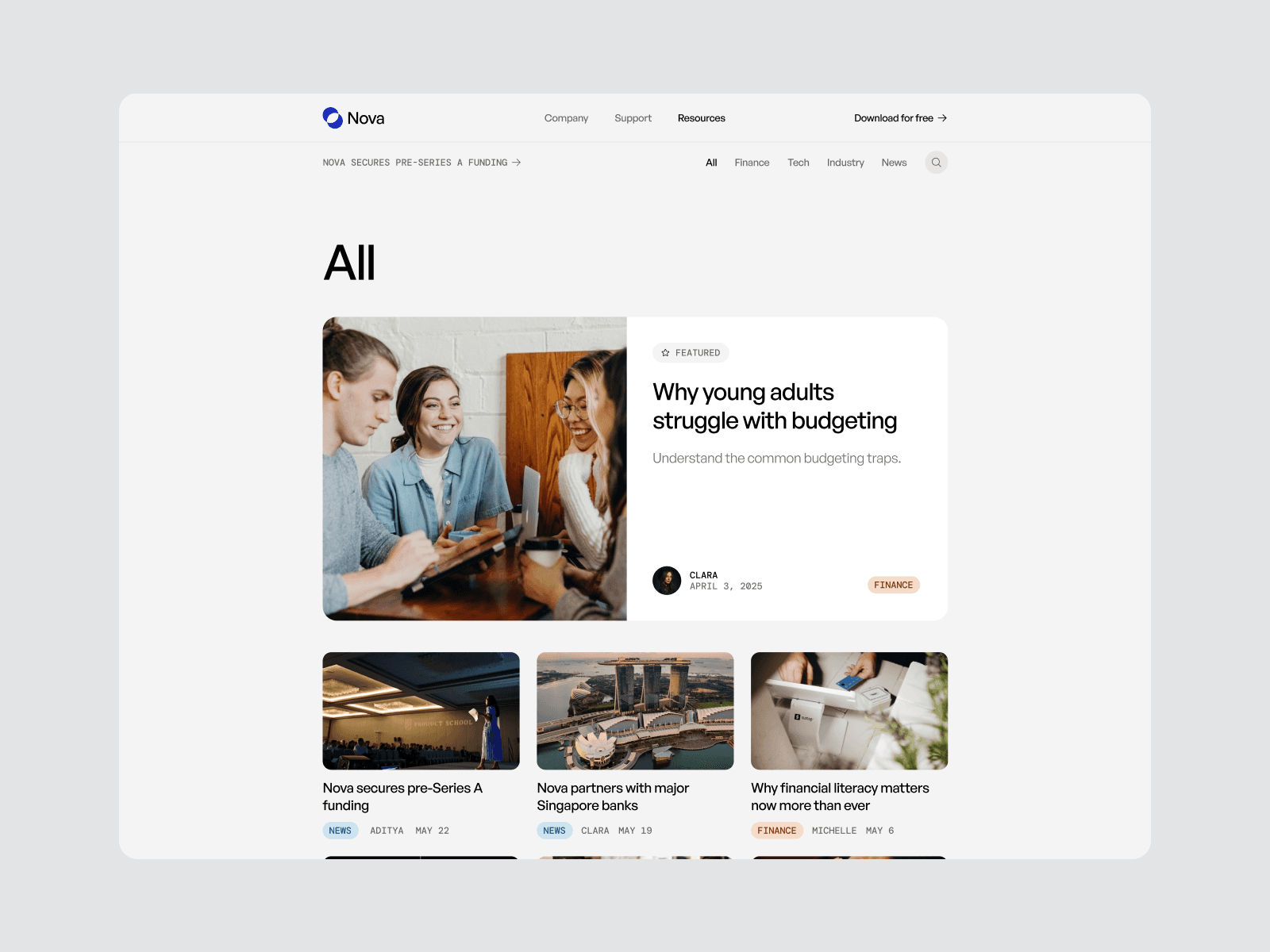 Nova template blog index page with a featured article and a grid of news cards