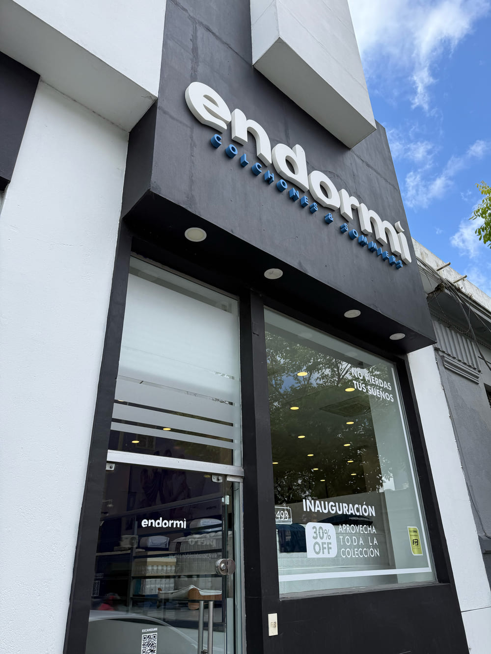 Fachada del local de Endormi