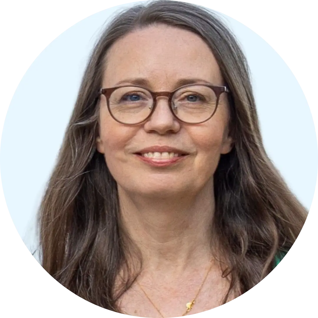 "Klientudtalelse, der fremhæver, hvordan mindset coaching, aktiv lytning og strategiske øvelser hjalp med at skabe en køreplan for at opnå forretningsdrømme."