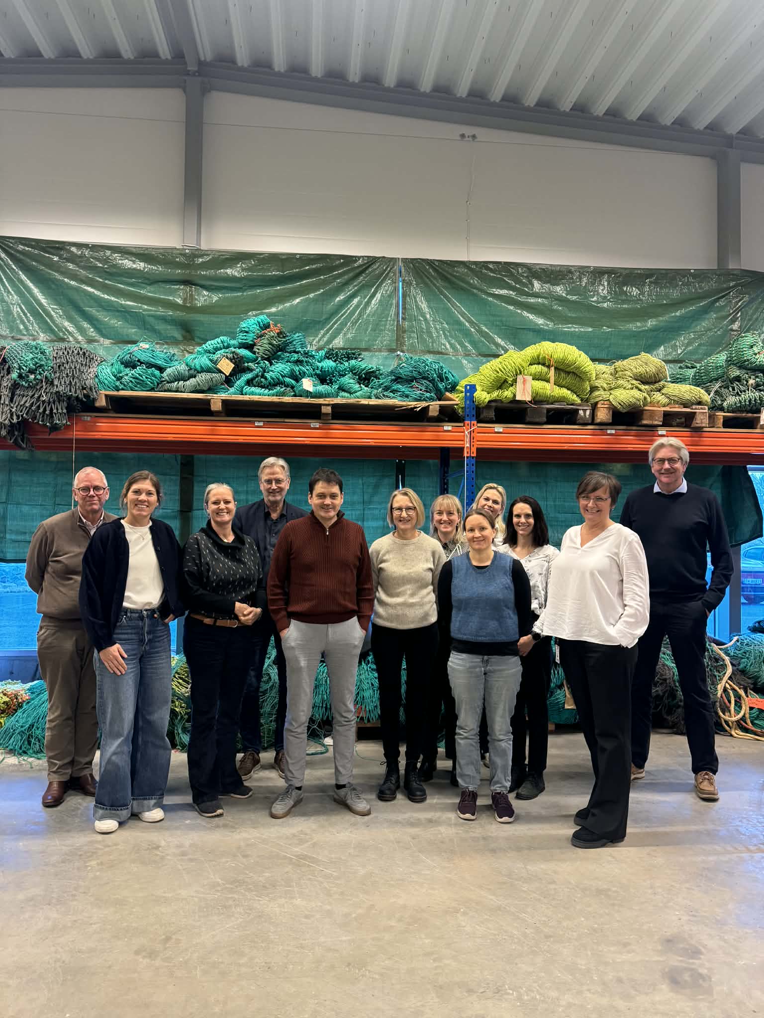 Deltakerne fikk omvising i de nye lokalene til Nordic Wildfish, her i trålhallen.