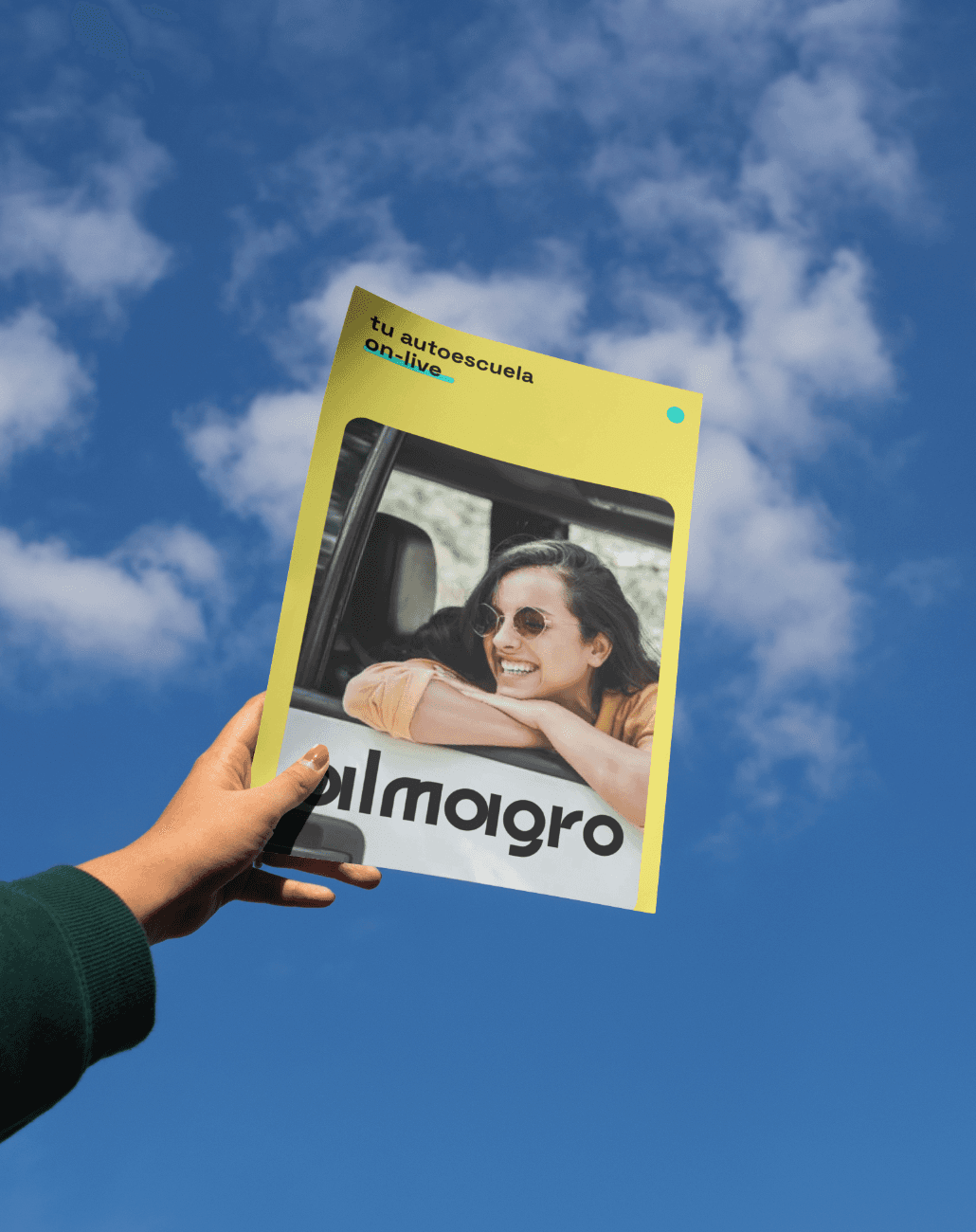 Logotipo formado por las palabras weuta en blanco sobre fondo naranja corporativo.