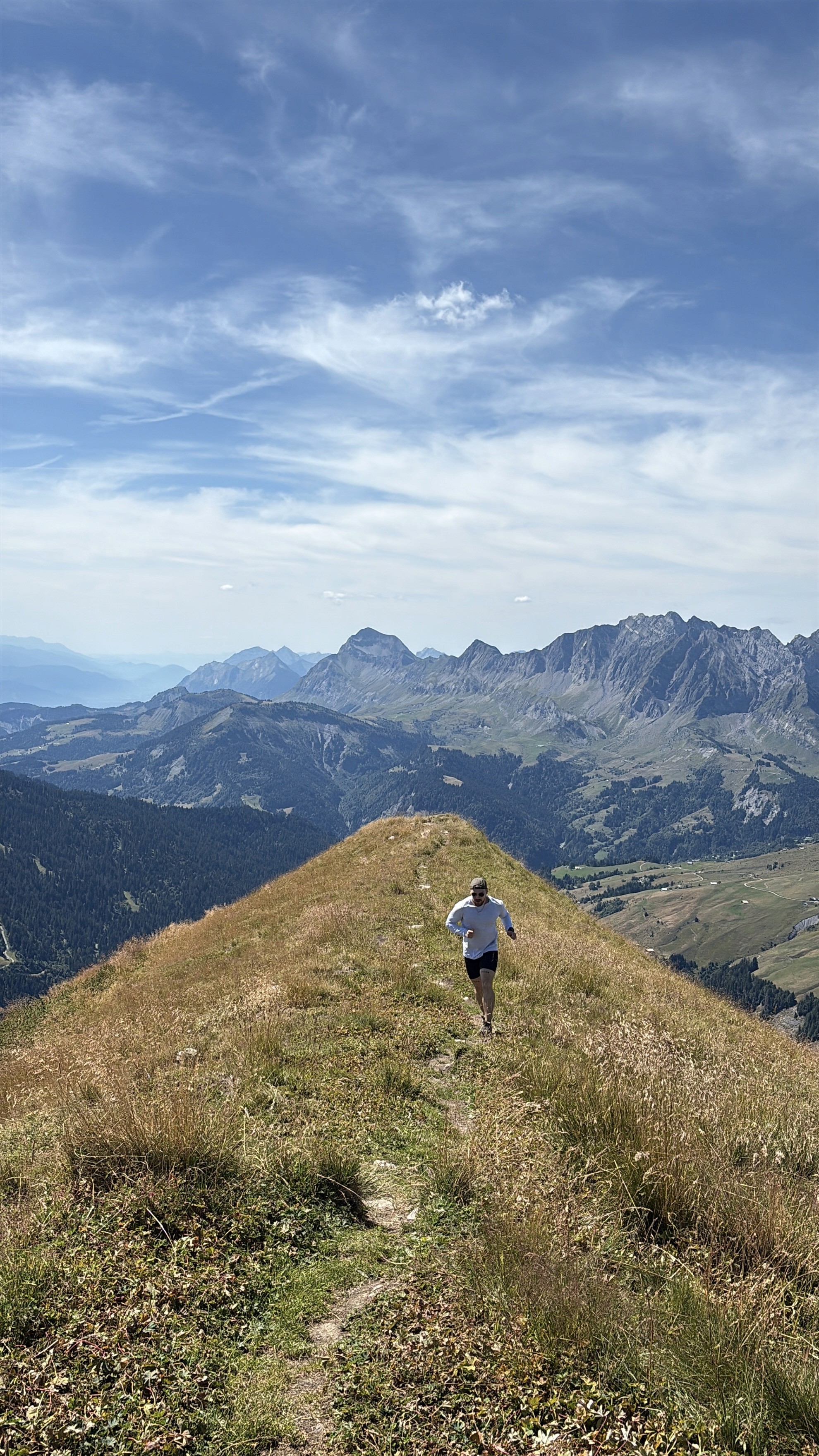 Coach explaining stuff to an athlete