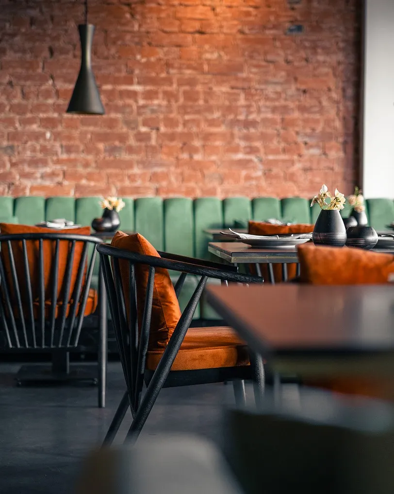 Mangal Mezze & Grill: Türkisches Restaurant Saarbrücken für Mezze, Holzkohle, Cocktails.