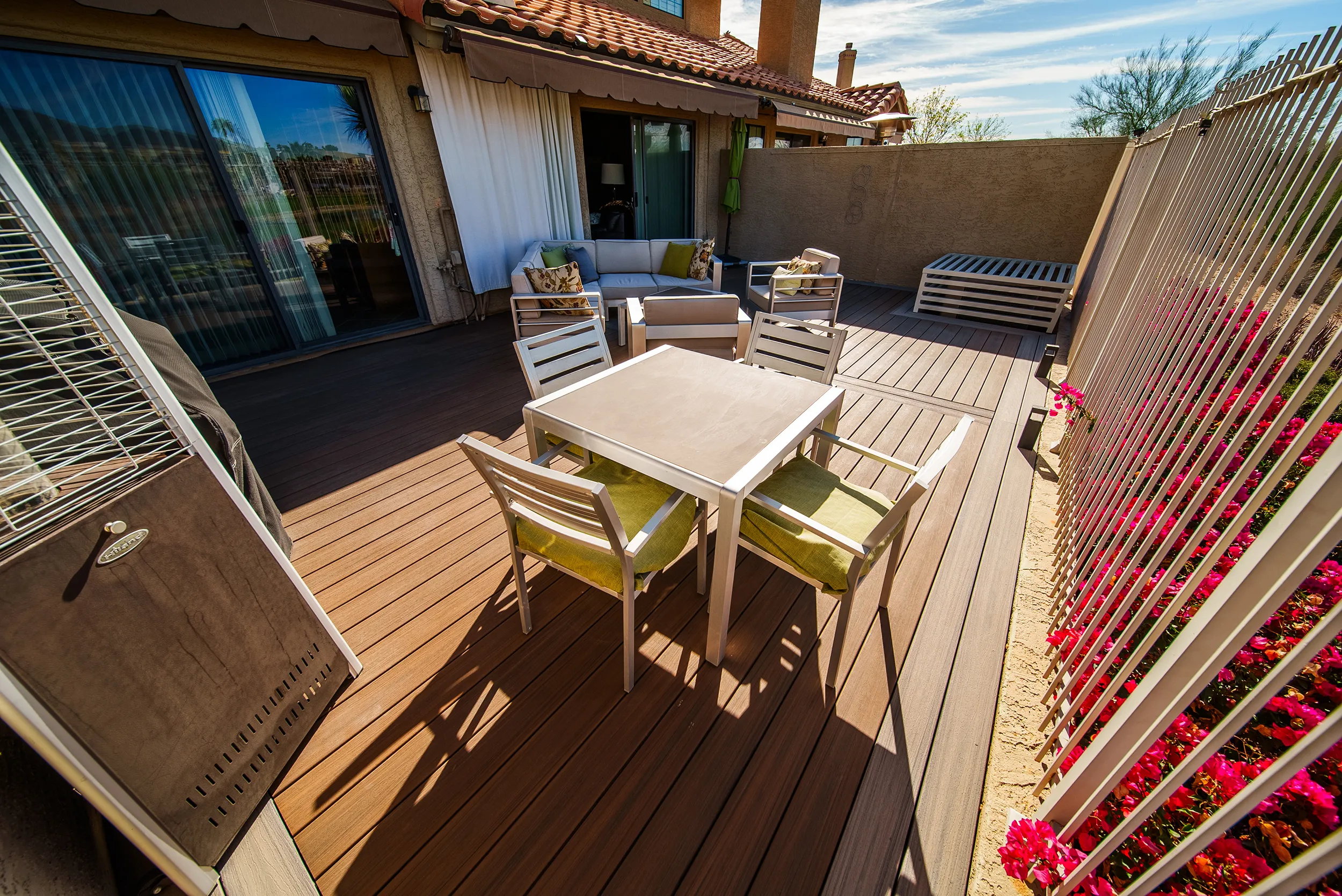 HBC Desks – An Outdoor Deck Escape with Trex Enhance decking
