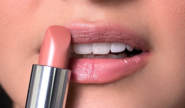COLOR EN TUS LABIOS