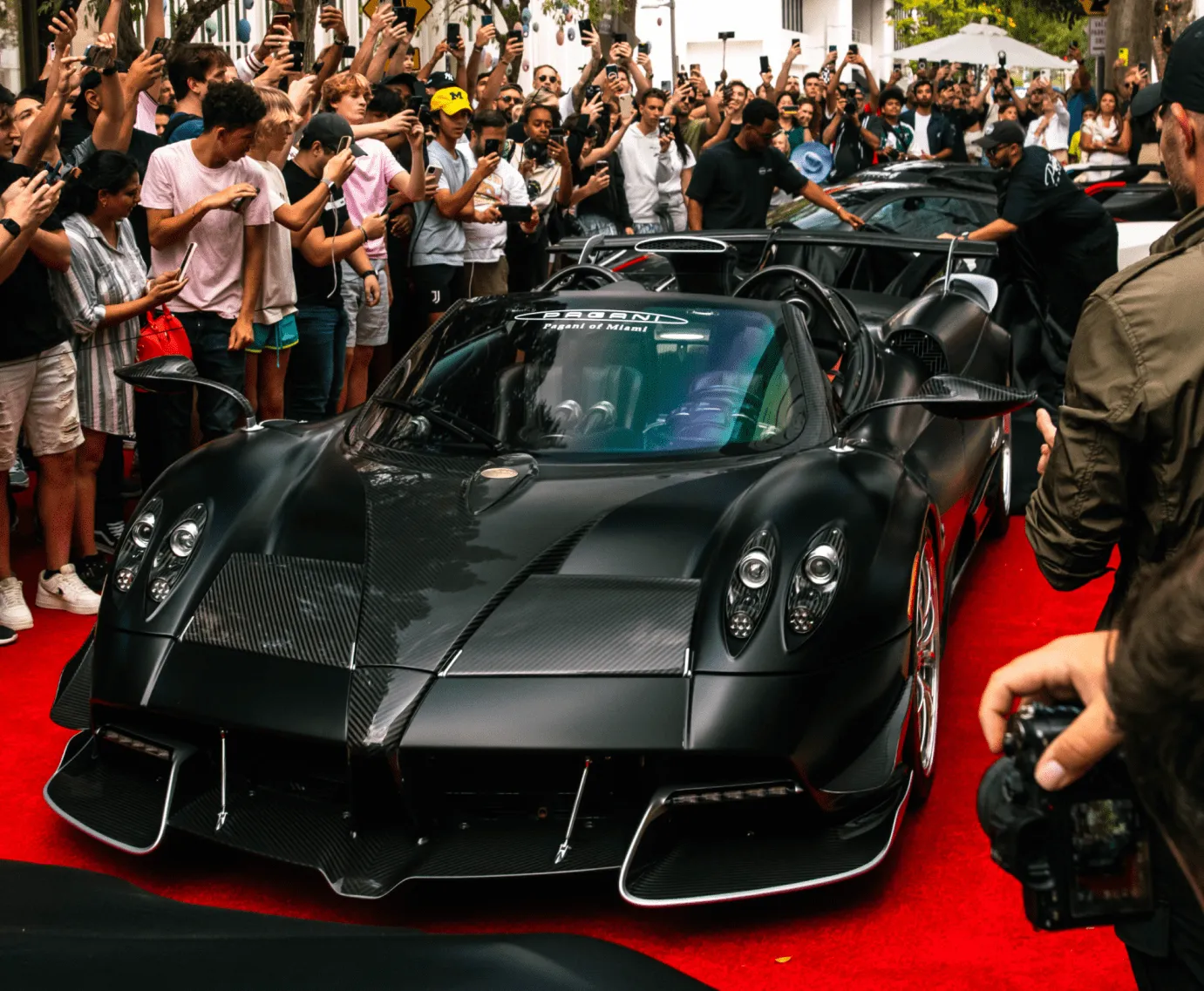 Black and white diagonal striped pattern creating geometric repetition