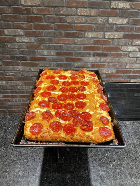 Madison Square (Vodka Pepperoni) Pie (16")