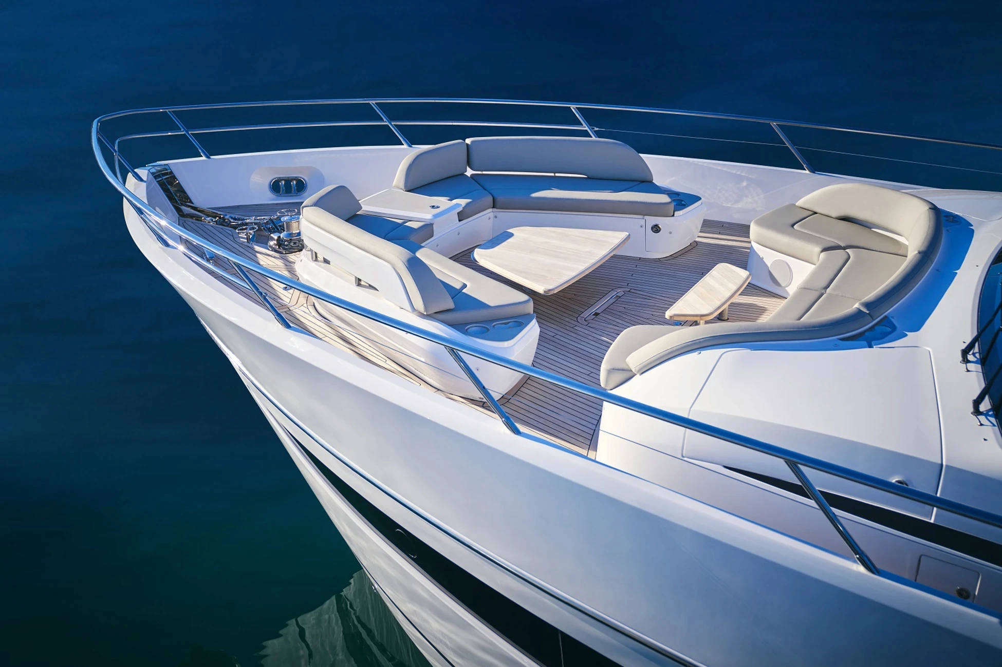 Princess S80 bow