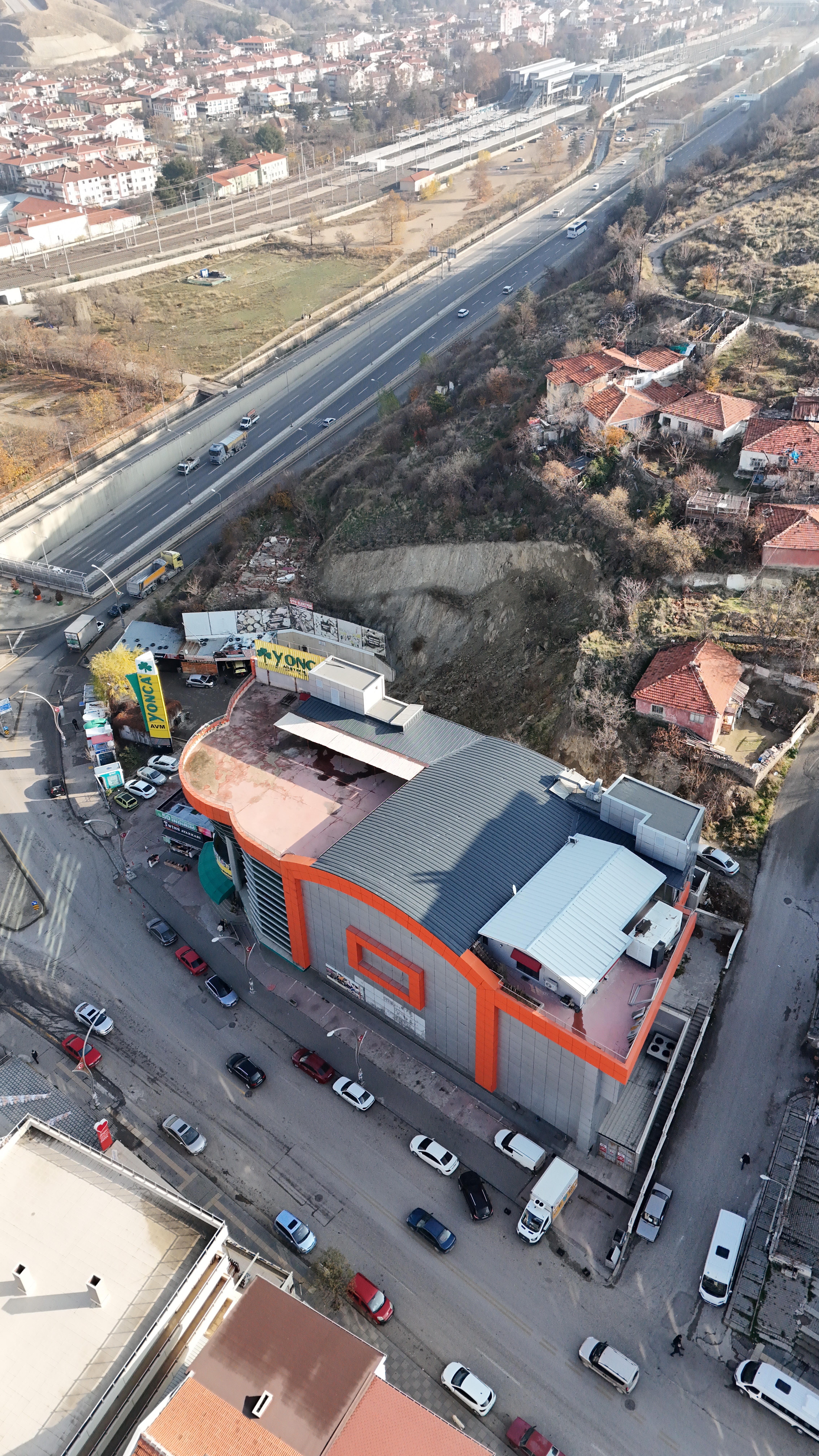 Kolay ulaşım, seçkin mağazalar ve kullanıcı odaklı planlama ile tasarlanmış alışveriş deneyimi.