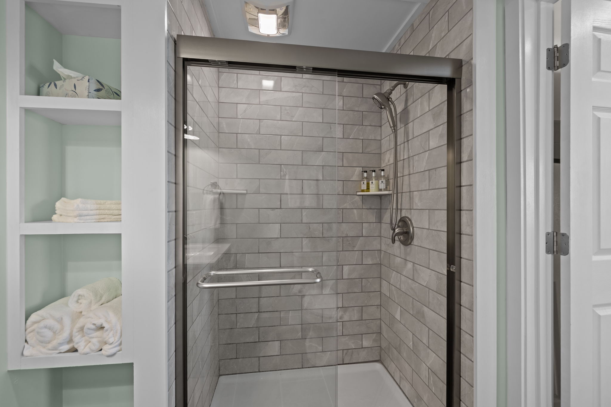 Calicobay cottages, airbnb in downtown morehead city