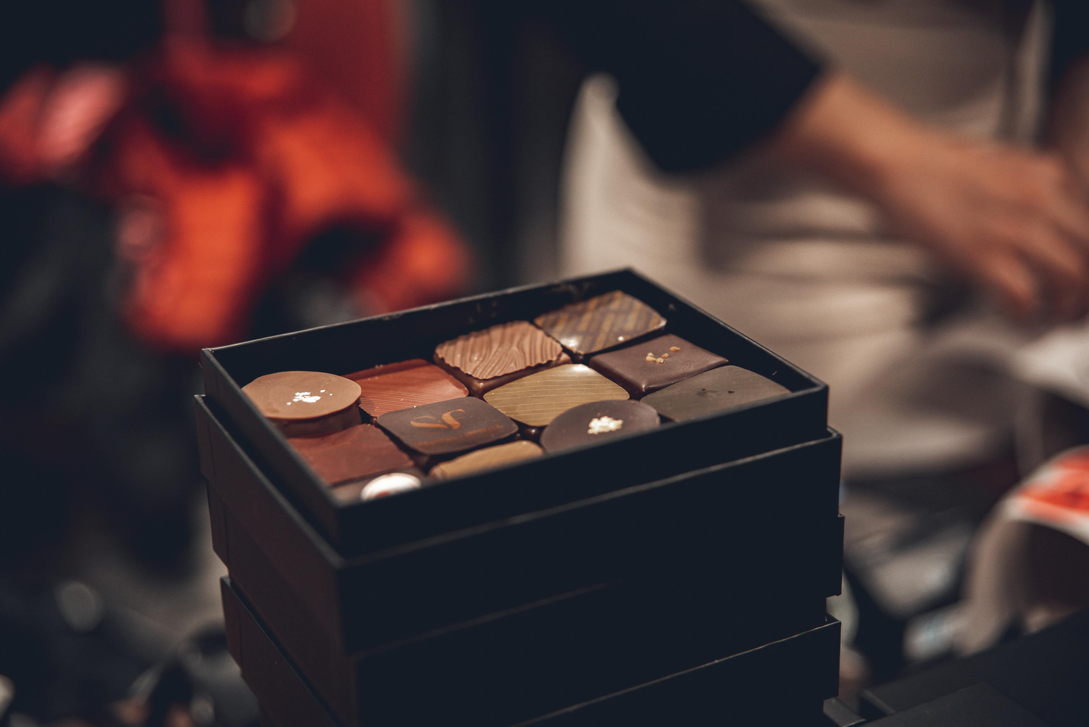 elegant-box-of-assorted-chocolates-in-a-soft-focus-setting,-perfect-for-gourmet- - jordan-besson (pexels)