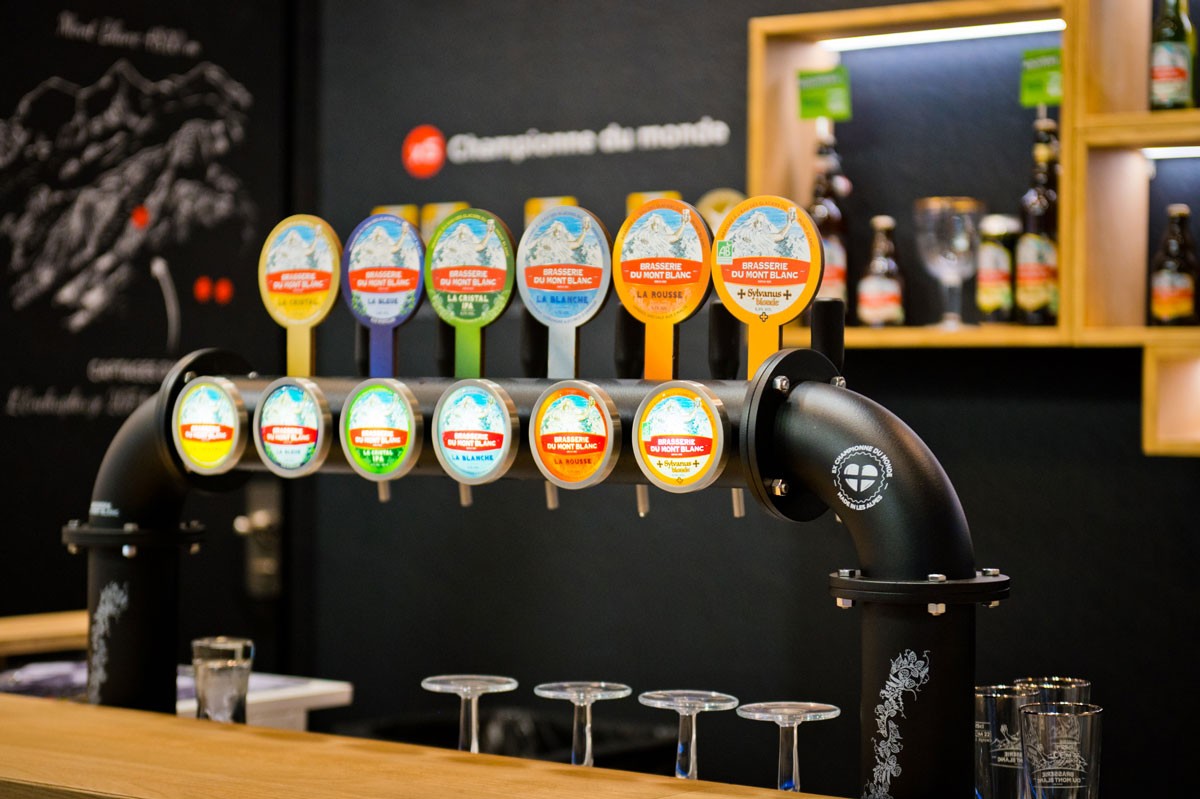 Indoor stand Brasserie du Mont Blanc by Expace