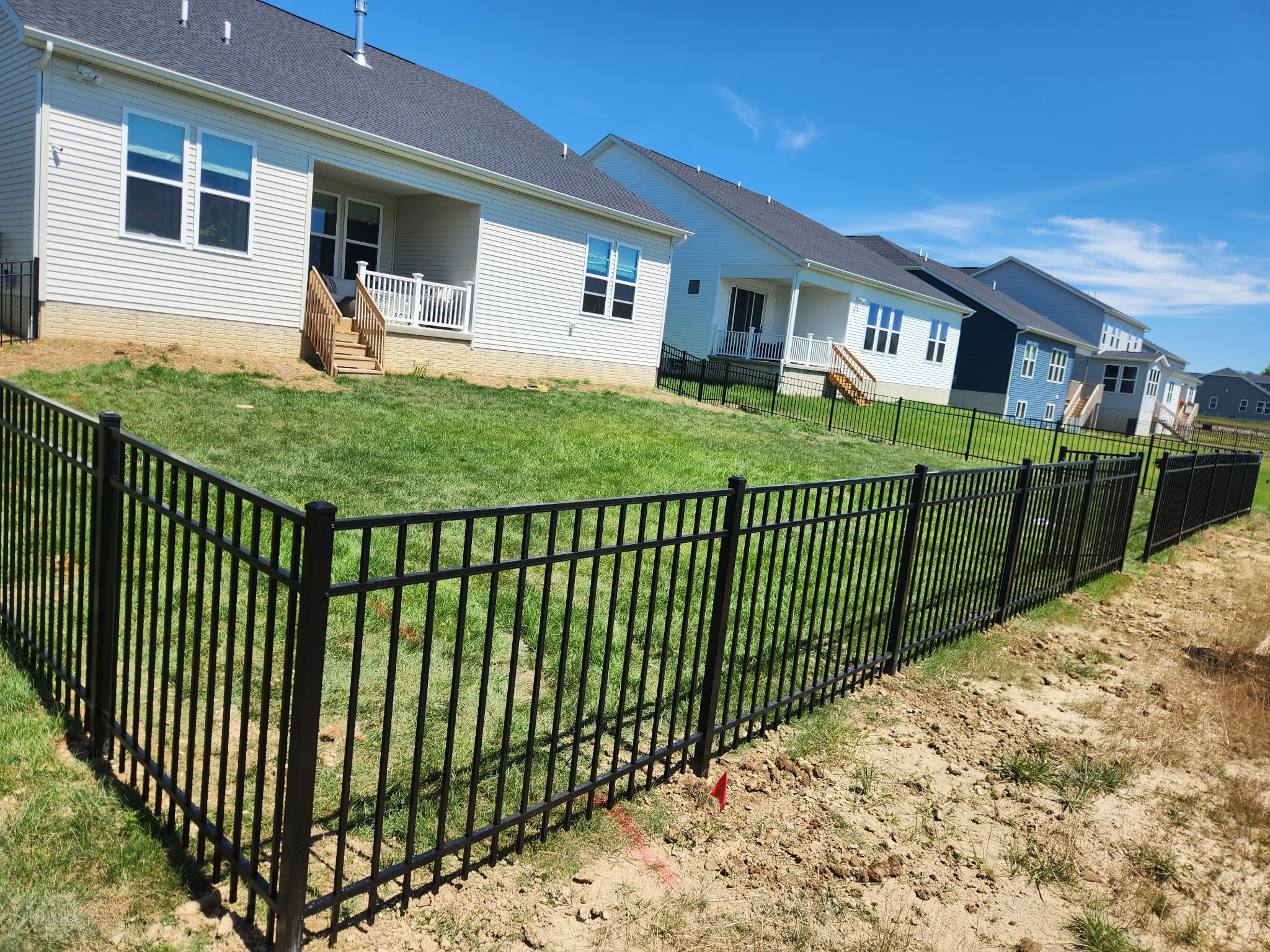 Aluminum & Ornamental Fence