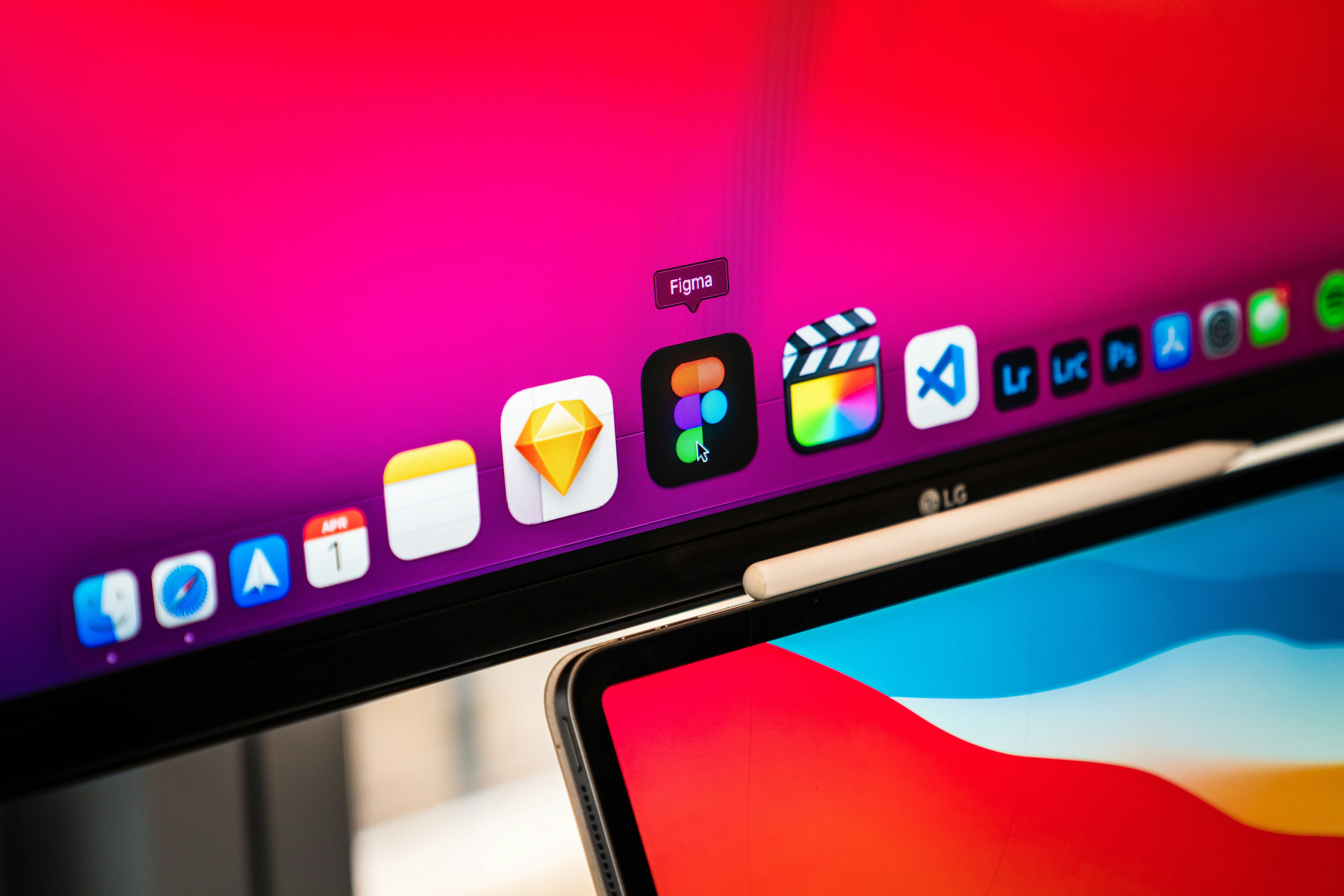 Mac desktop with Figma icon highlighted among other design tools – perfect for aspiring designers exploring Figma tutorials in 2025