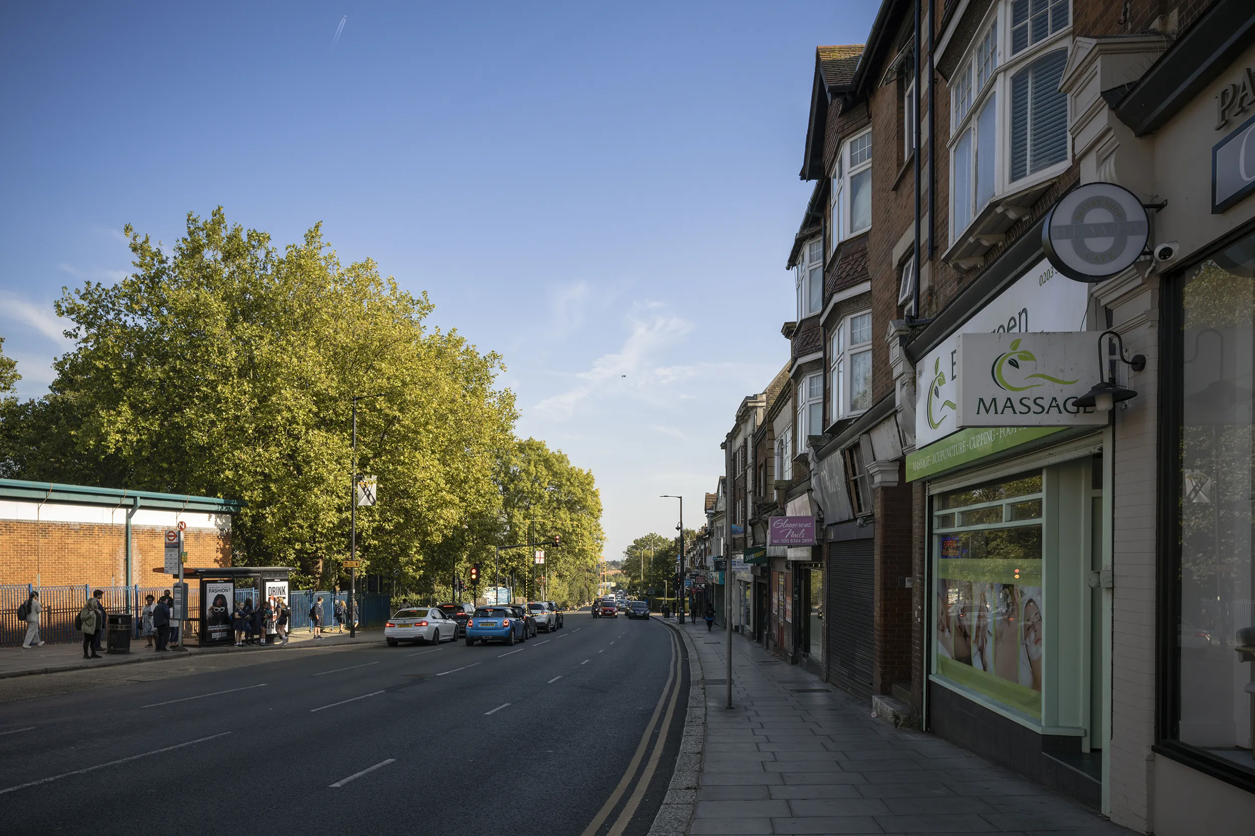Type 4 AVR Level 1 wireline verified view south east from the junction of High Street and Normandy Avenue, with Buildings C, D and E glimpsed as distant oblique elements along Barnet Hill. Produced by Eye-kon.