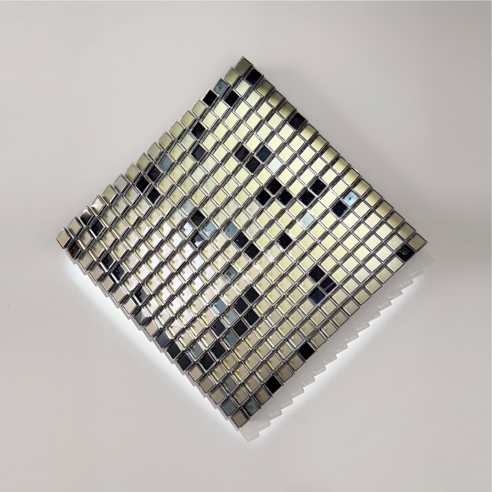 Humble Cottage (험블 코티지), 2023–2025  Single-channel, 4K video, sound, black and white / 싱글 채널, 4K 비디오, 사운드, 흑백  Edition 2/5 + 2 AP / 에디션 2/5 + AP 2점  Duration: 5:37 / 러닝타임: 5분 37초