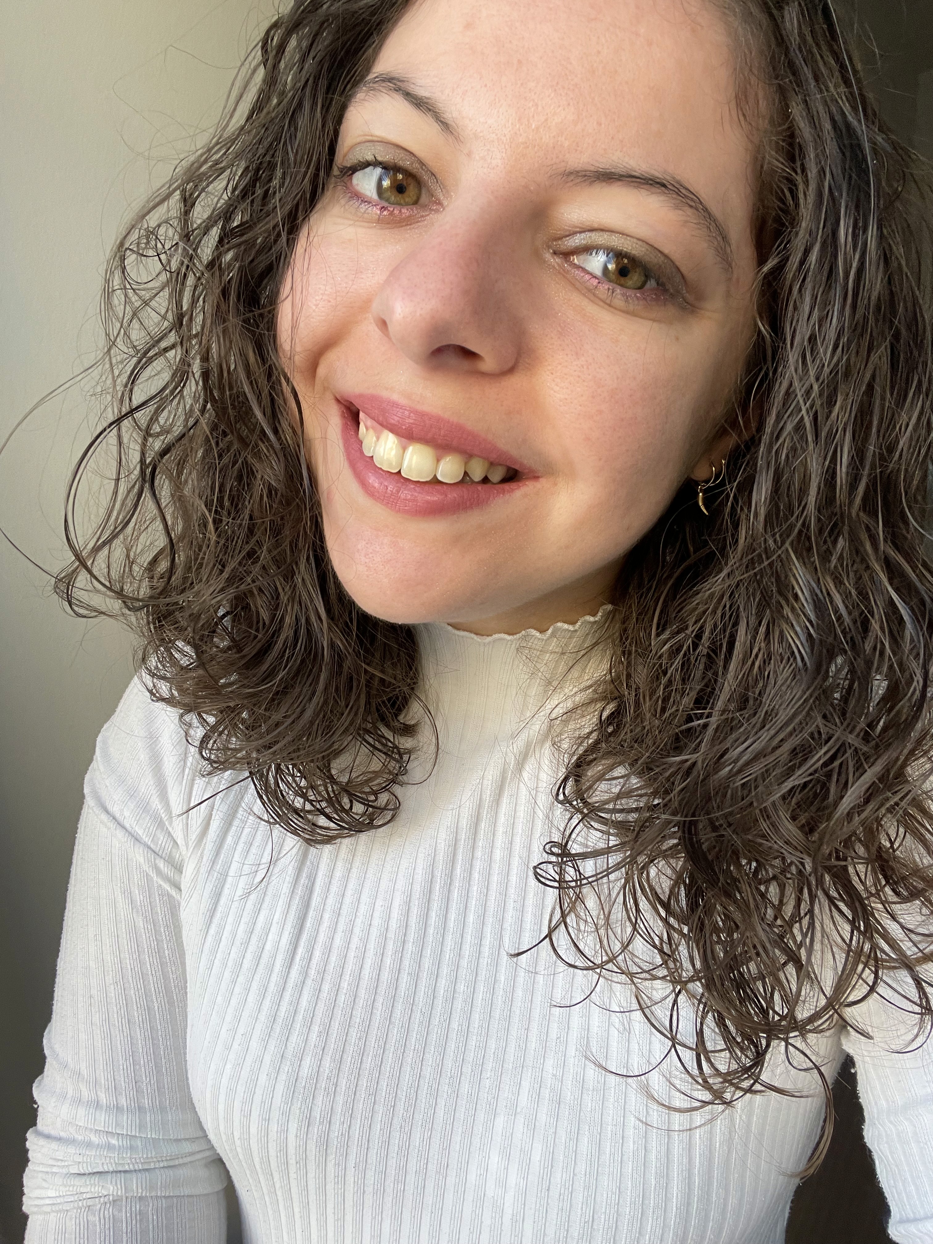 Zoé, graphiste freelance et fondatrice de Myrabel Design à Metz
