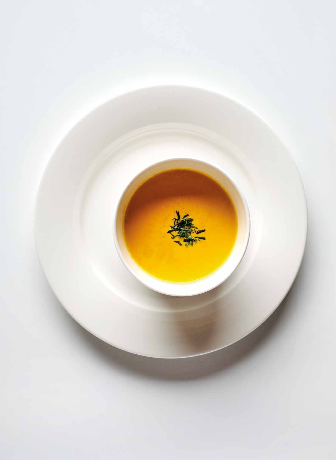 Suppe im Teller im Schöllmanns Restaurant in Offenburg