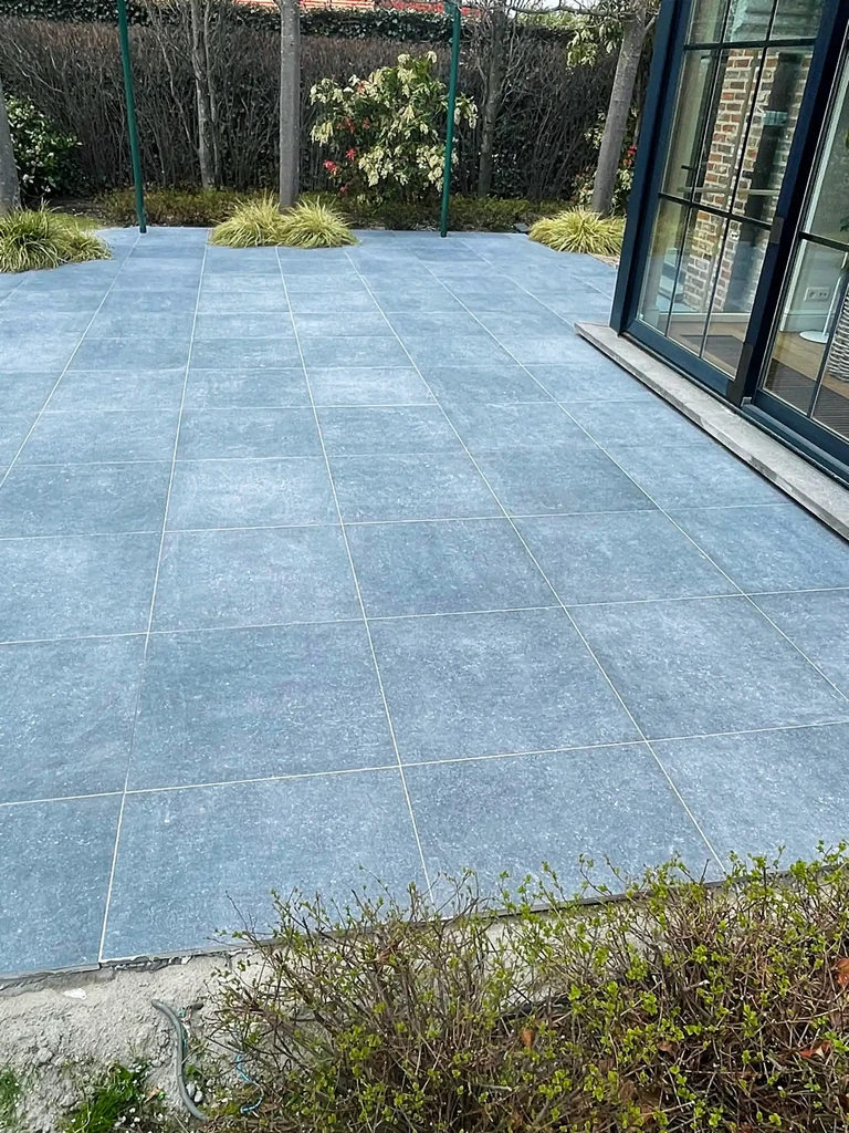 Voorbeeld van een gerealiseerd tuinproject door De Boogerd, met aandacht voor detail, duurzaamheid en maatwerk.