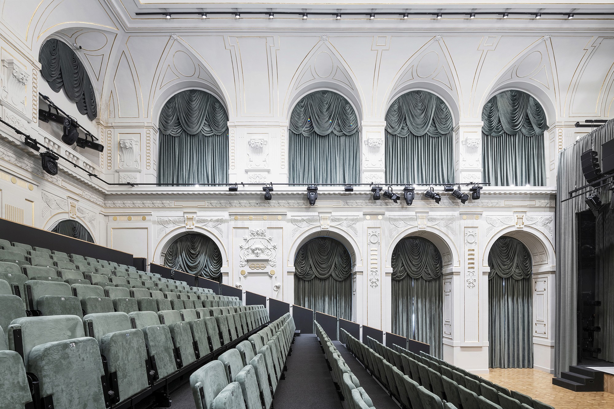 Hagyományok Háza _ Theater _Kroki studio
