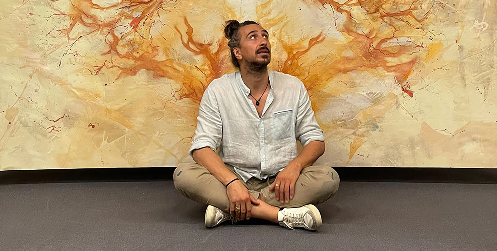 Foto di Federico Ferrarini artista contemporaneo che ha collaborato con iStone