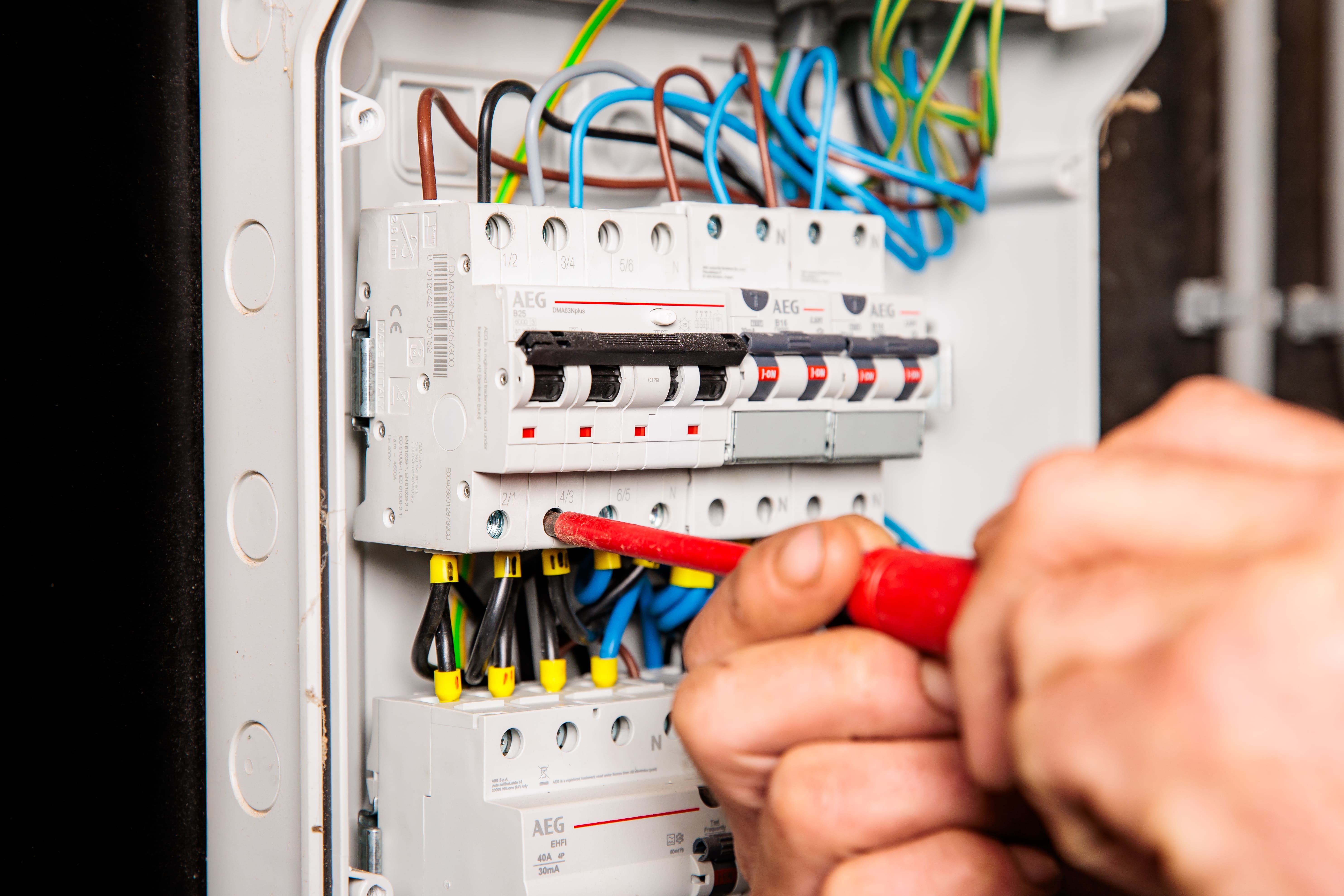 Elektrisch bureau Wakkermans