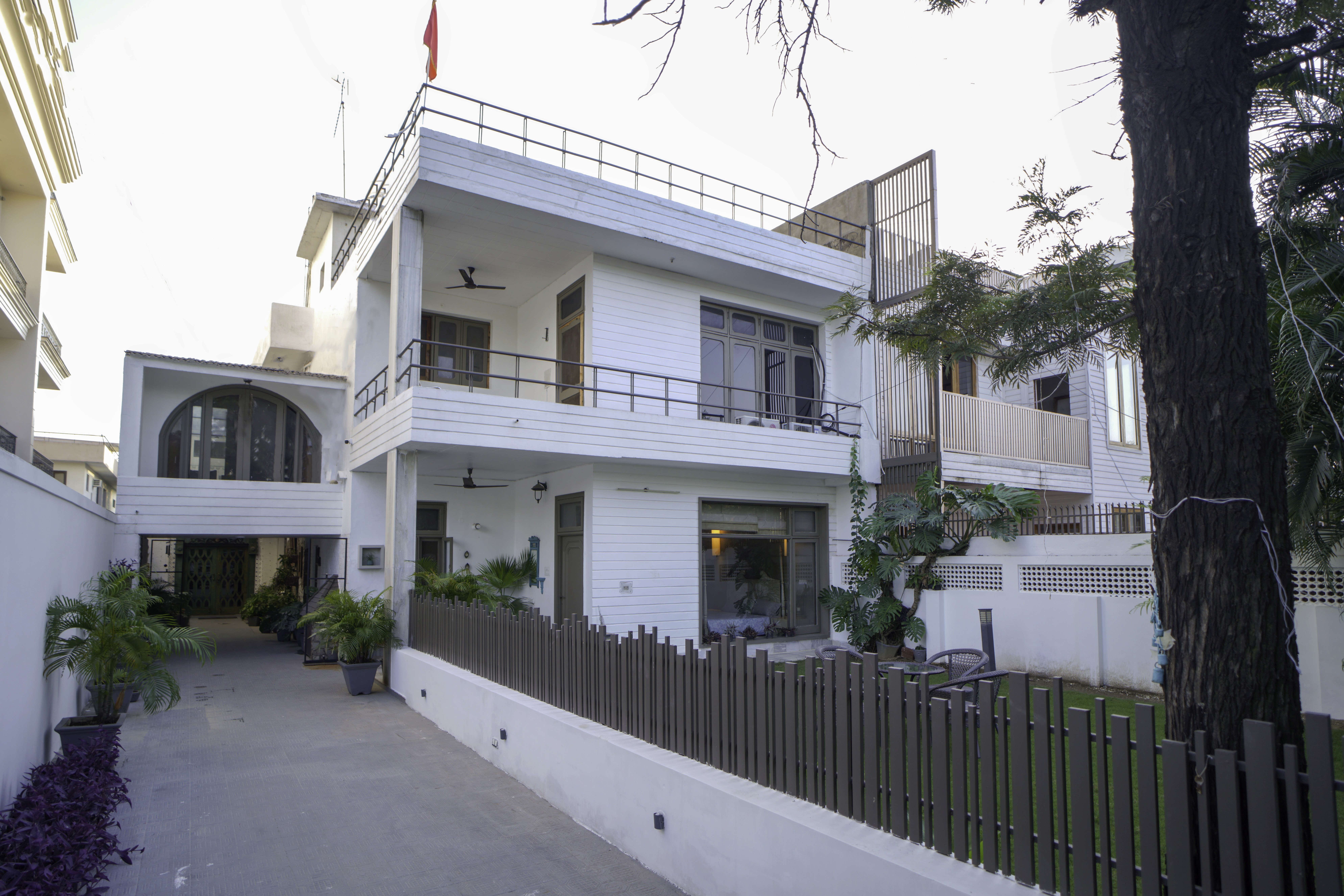 House of Pravira