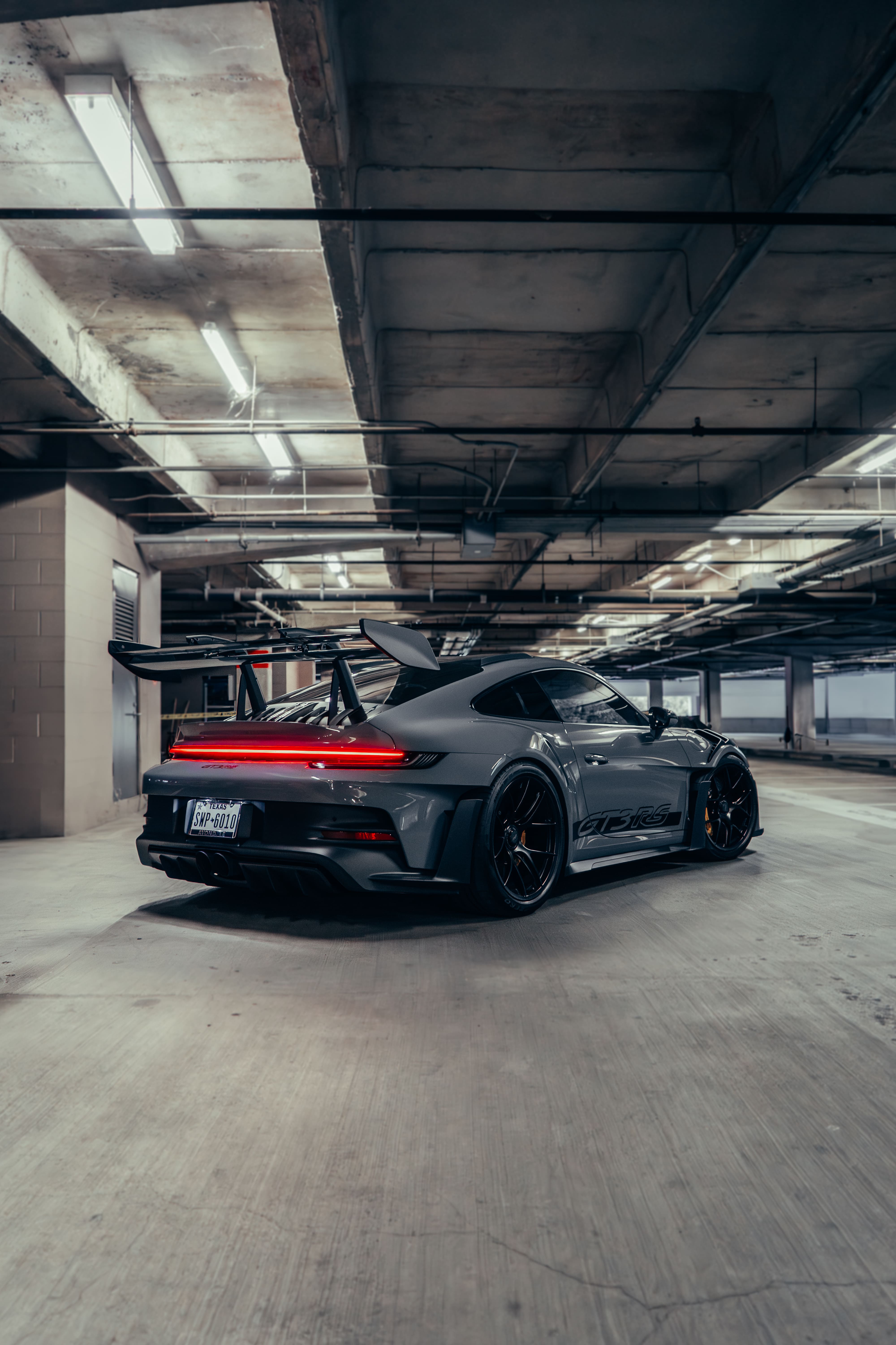 Porsche 911 GT3 RS car detailing