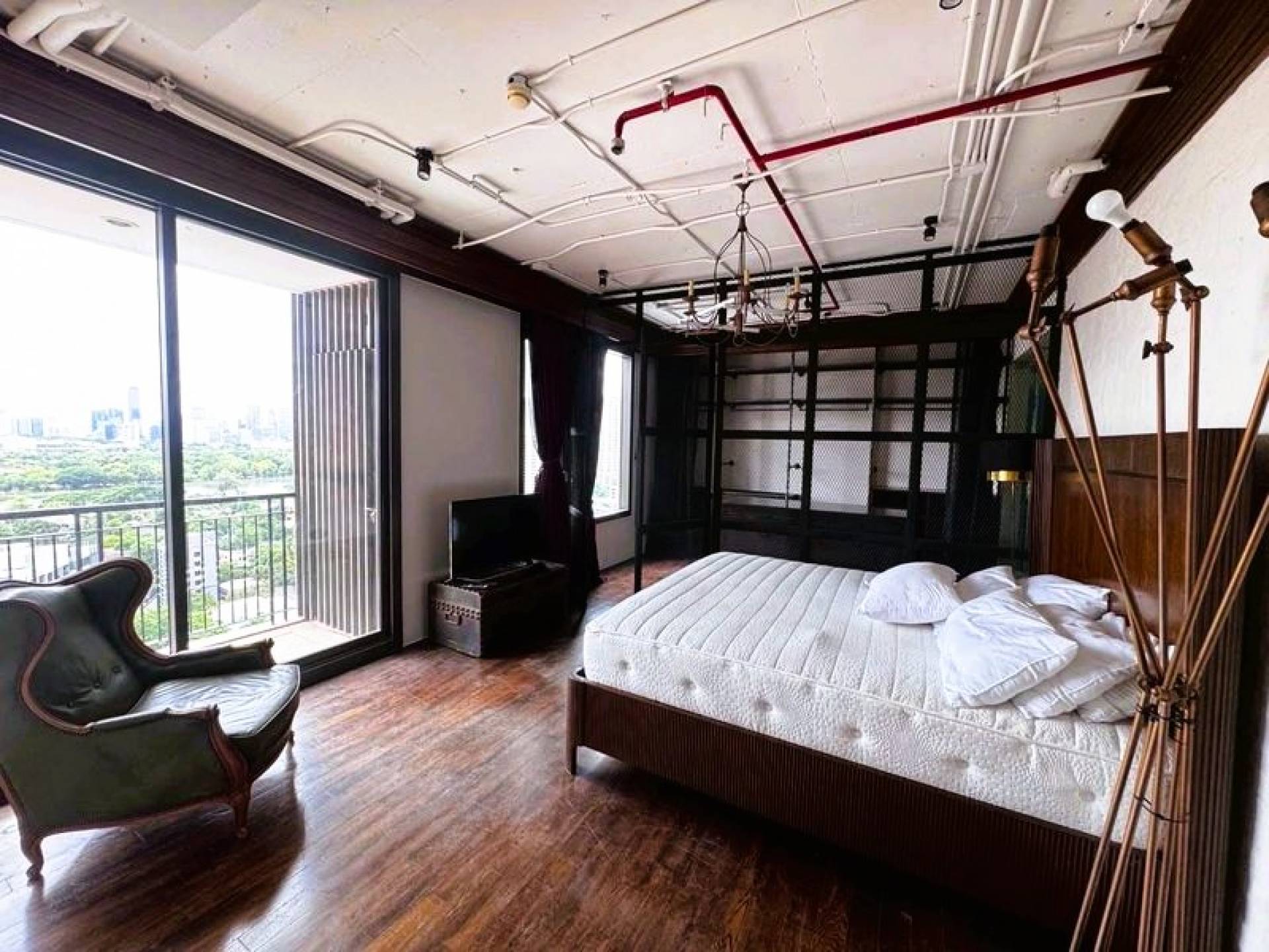 Aguston Sukhumvit 22 3 Bedroom Pet-Friendly Loft 3