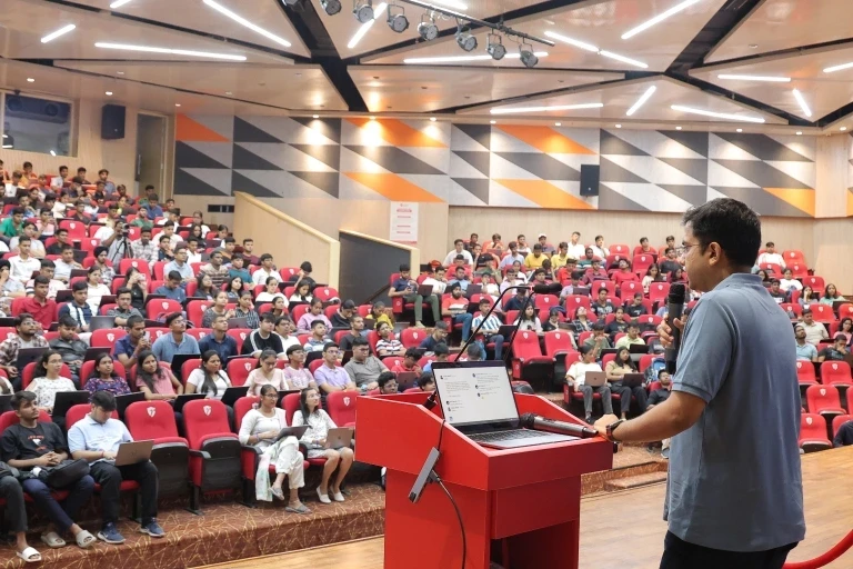 How to Learn Business Analytics with BBA in Entrepreneurship in 2025