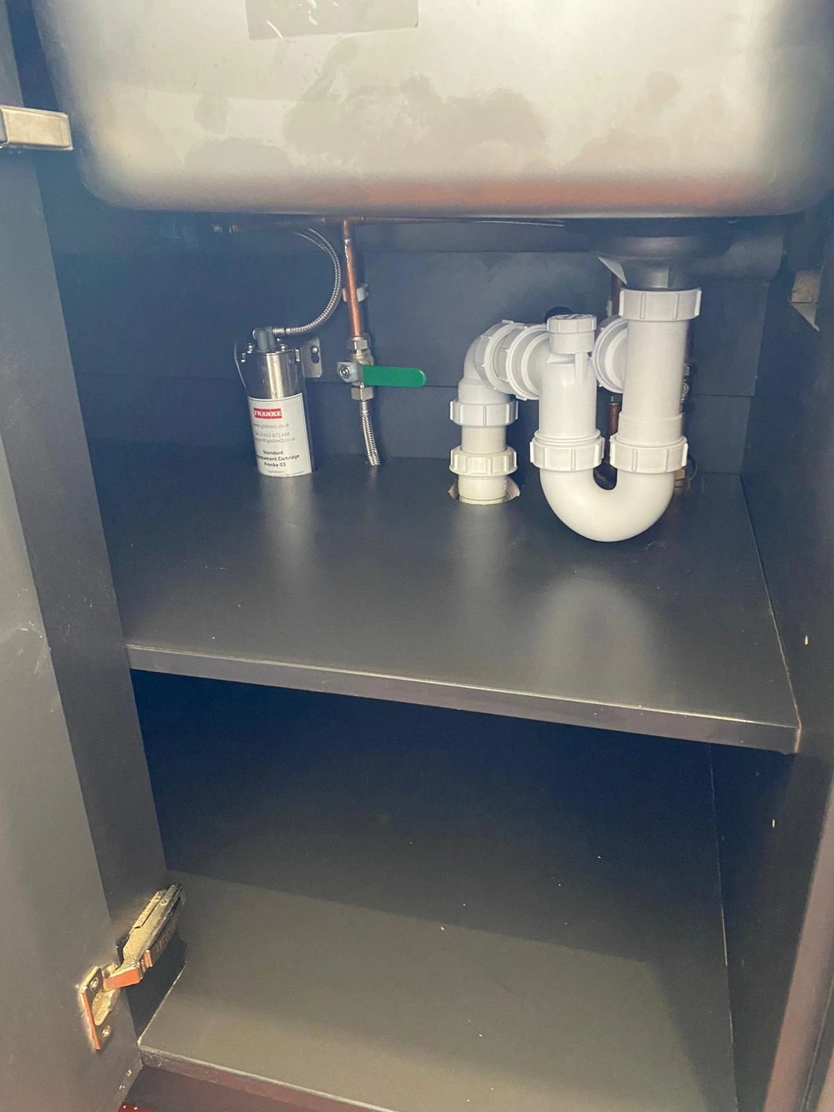 Clean Bathroom with creamy painted walls