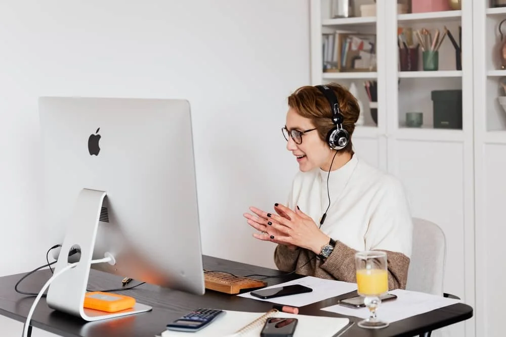 Talking to a Camera: Your Step-by-Step Guide to Speaking (well) on Video