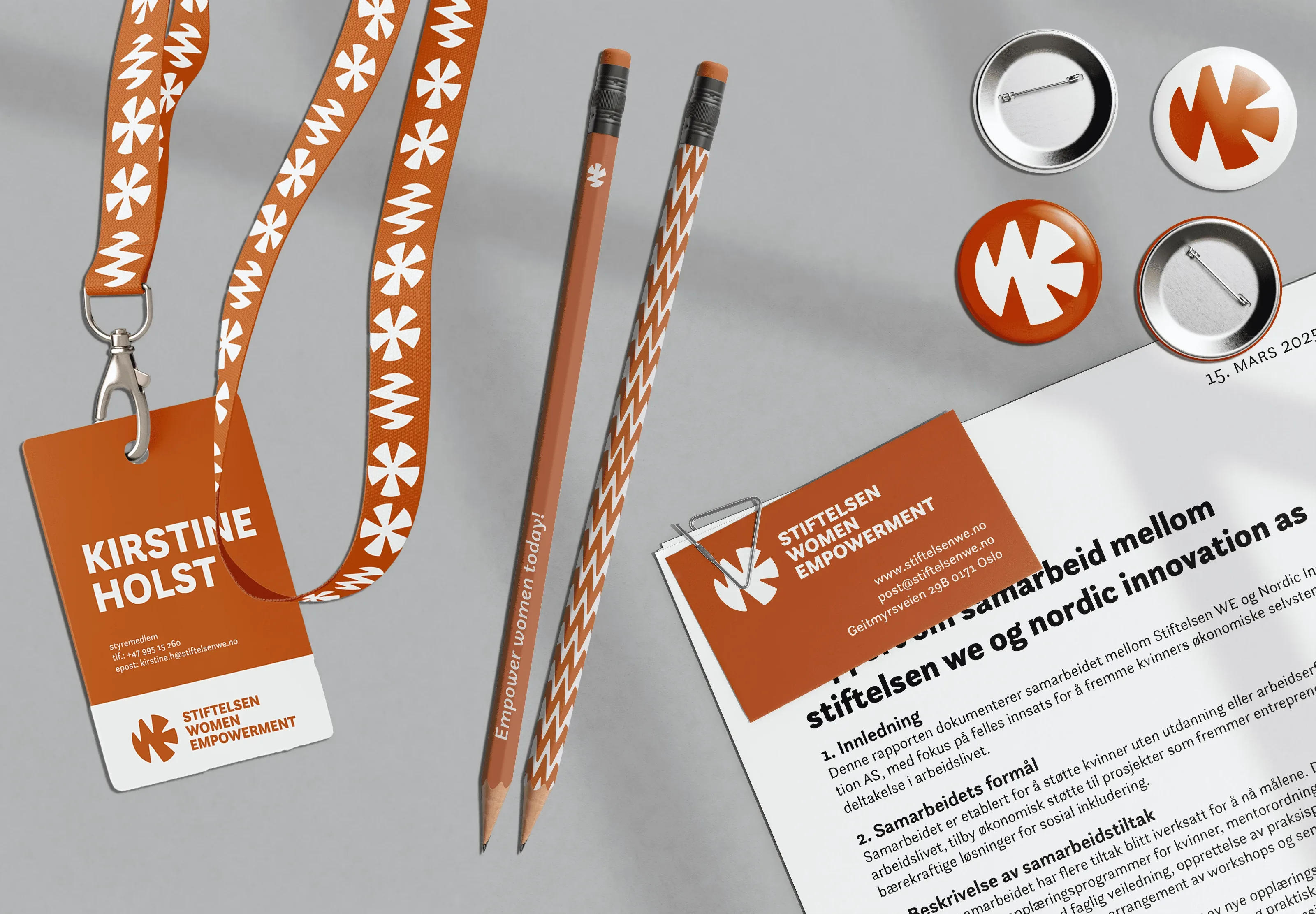 kontor rekvisitter for stiftelsen WE, mockups