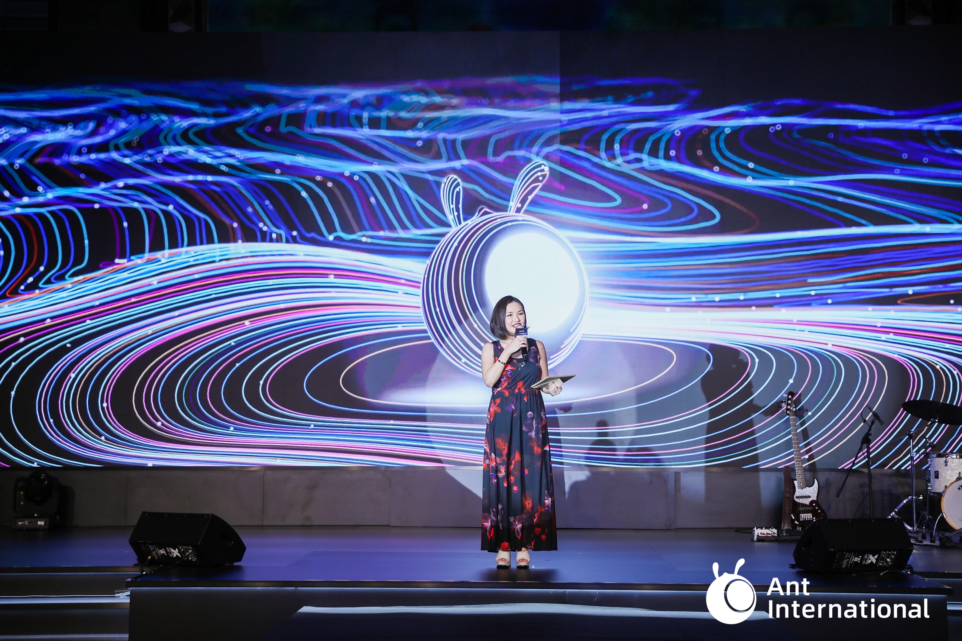 Team members working together in the agency