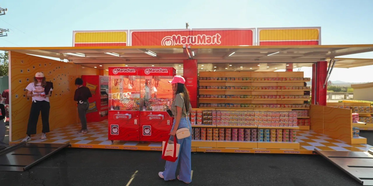 Maruchan pop-up convenience store