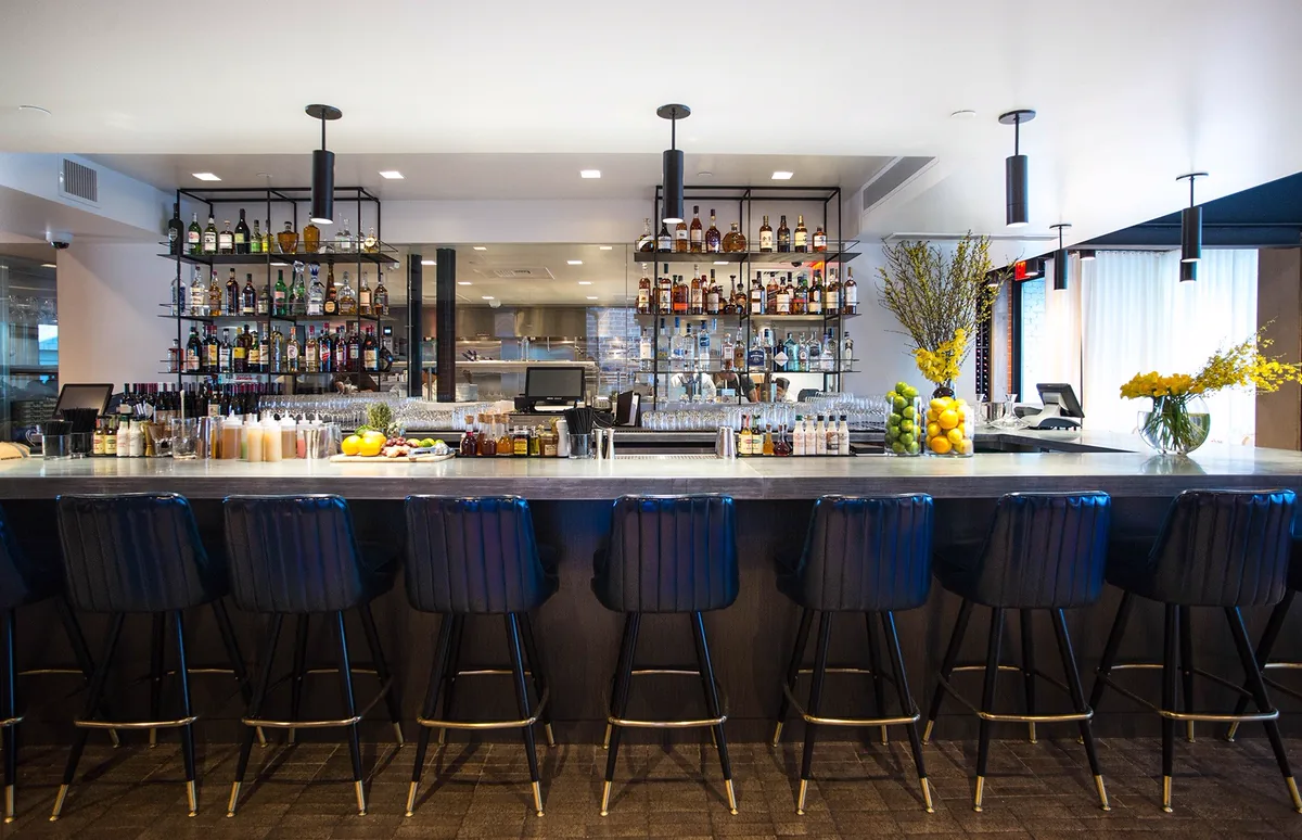 Uni Construction - Nerano Restaurant - construction - image 4