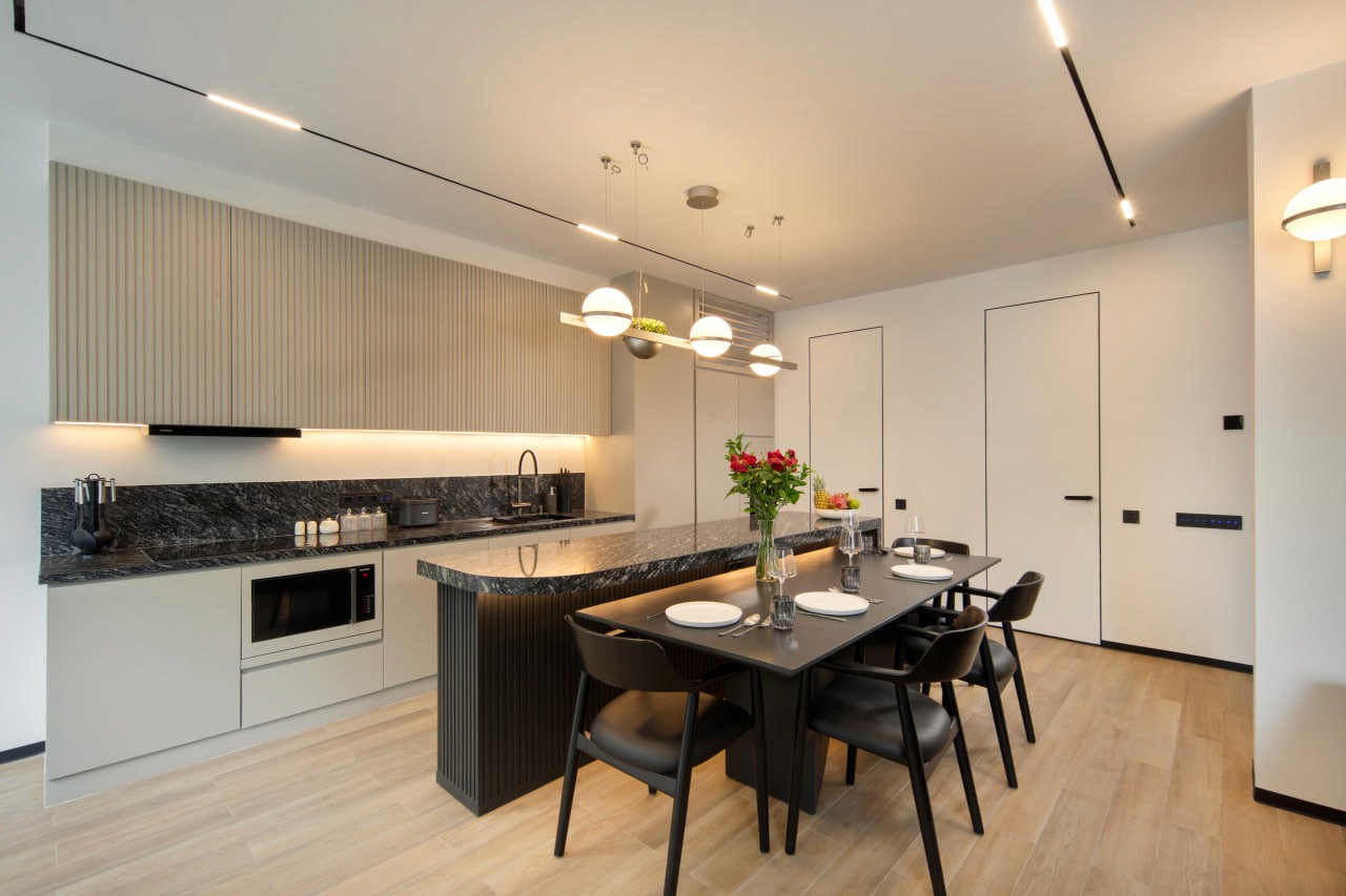 Contemporary 3-bedroom villa in Canggu