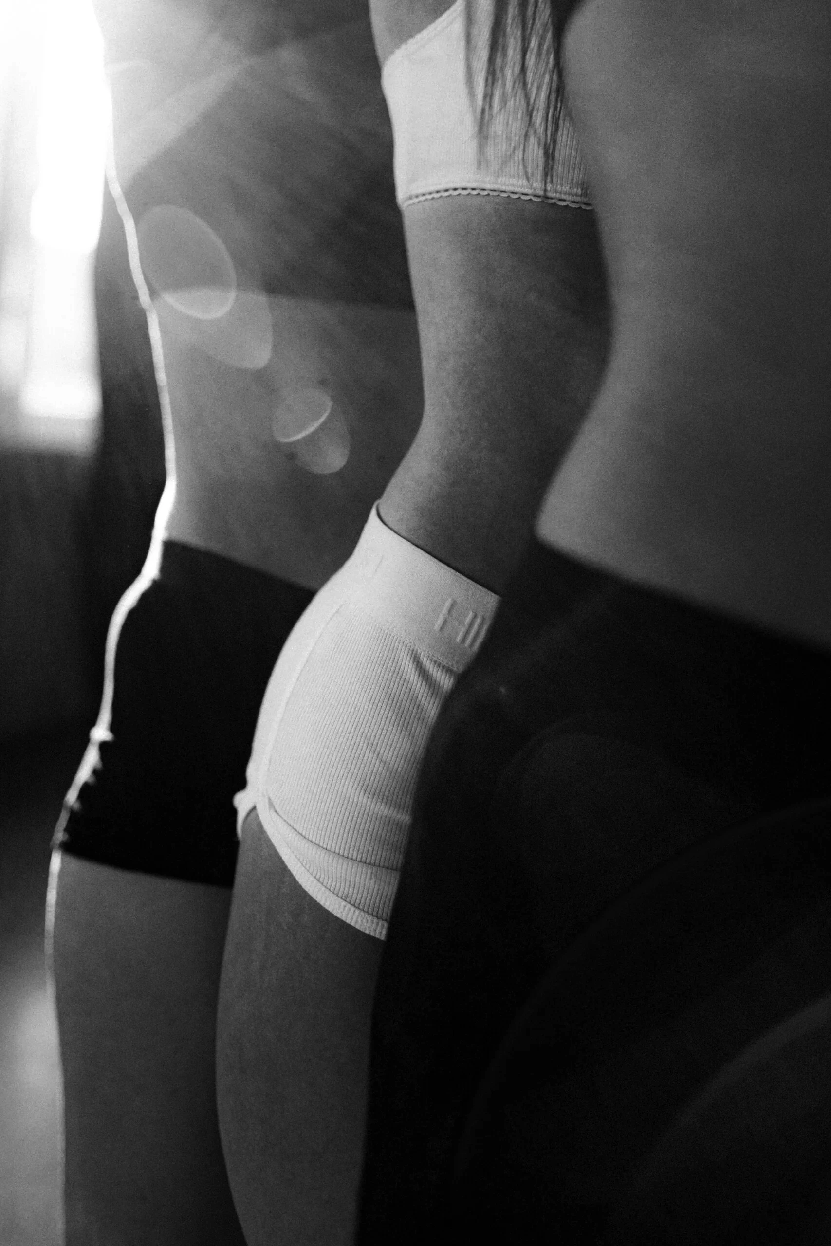 Czarno-białe zdjęcie z 3 osobami