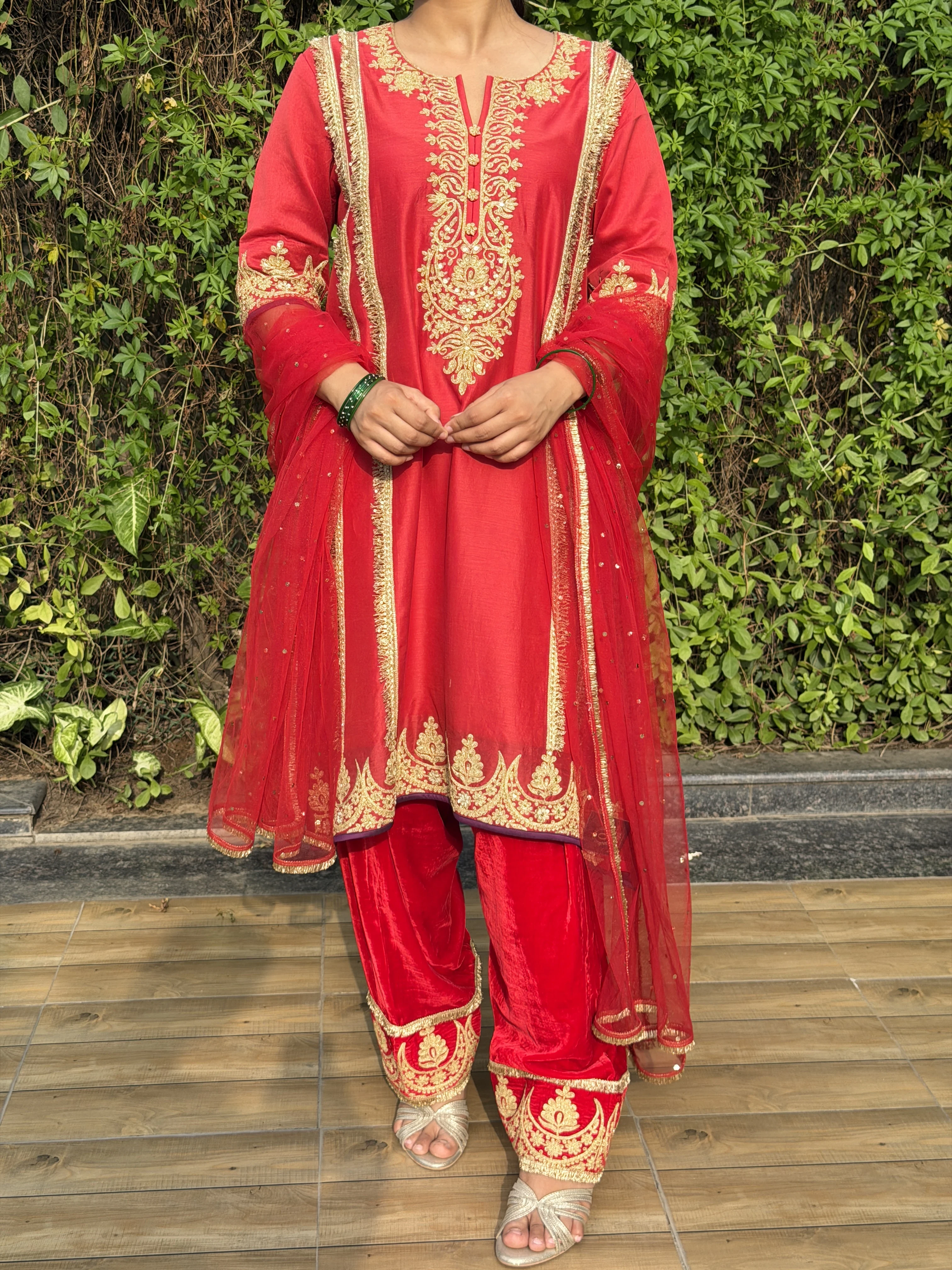 The Surkh Bahaar Set 1