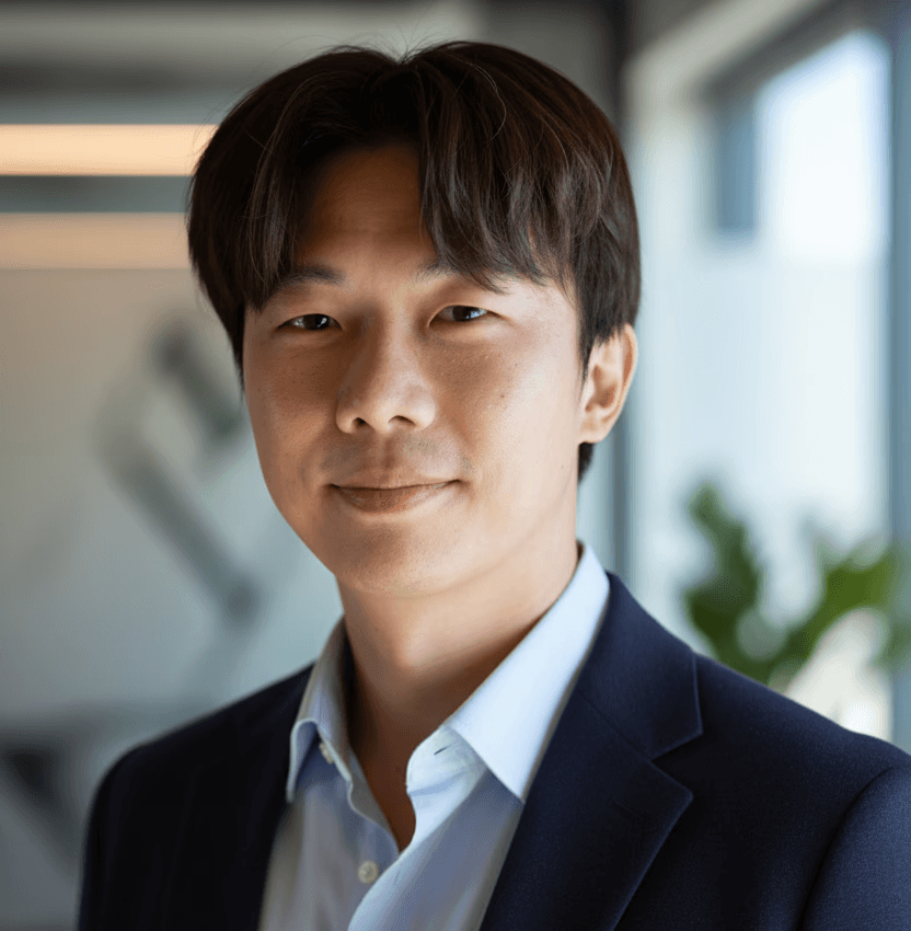 Young white English man in his mid to late 20s